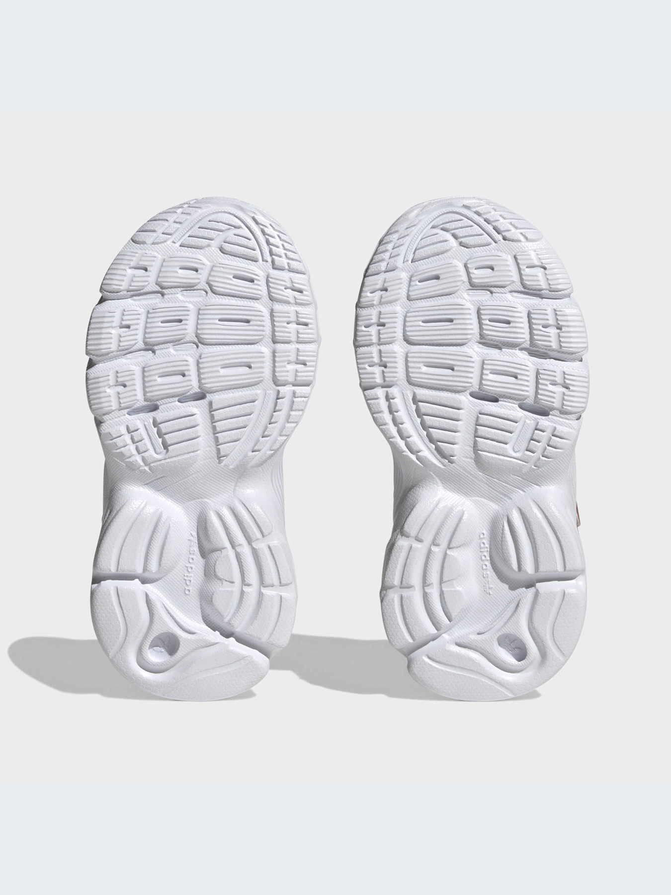 Кроссовки Adidas модель HQ1552 Фото