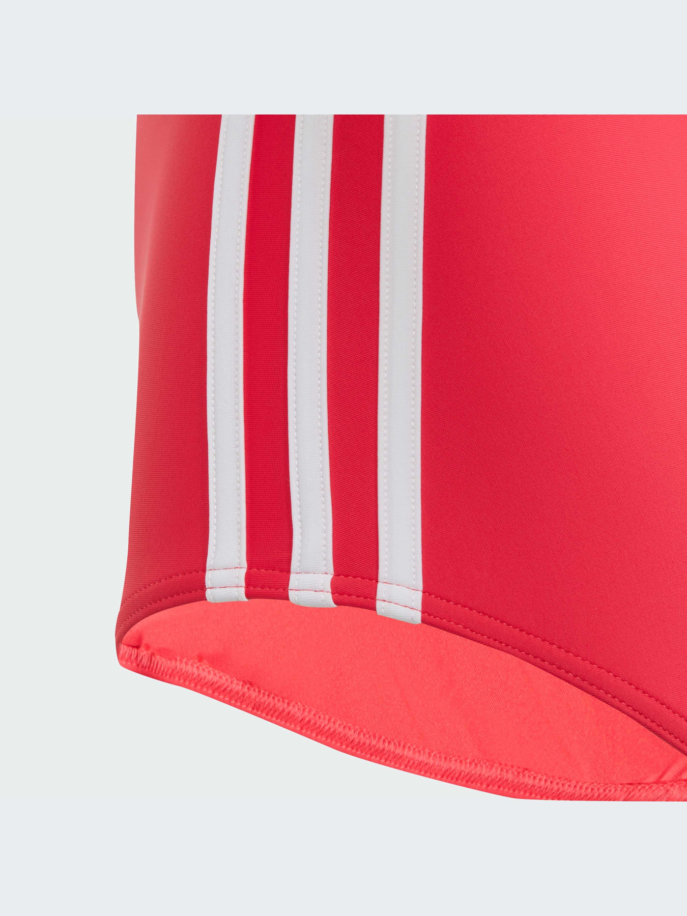 Одежда для пляжа Adidas 3 Stripes модель IR6259 Одежда для пляжа Adidas 3 Stripes модель IR6259 Фото