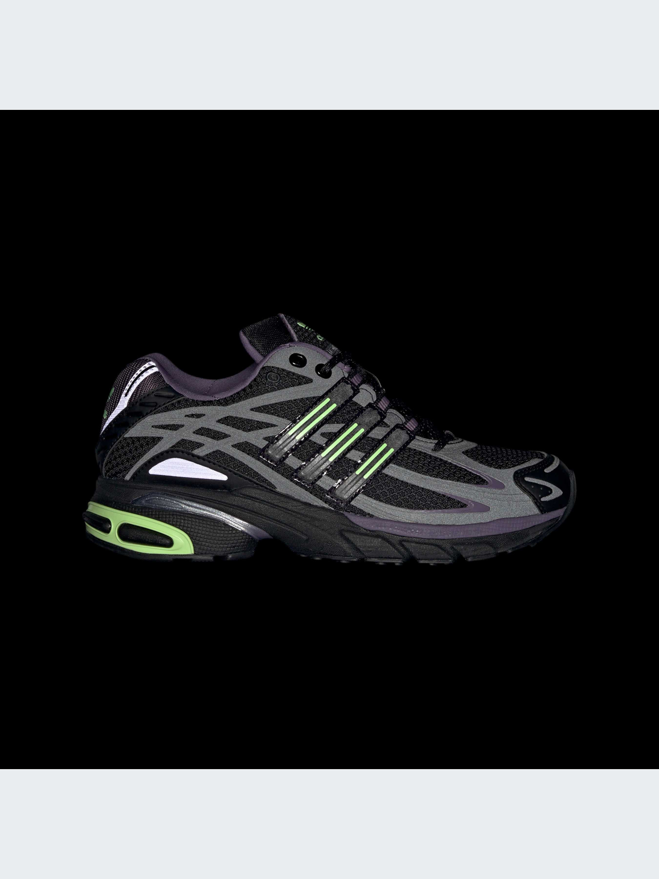 Кроссовки Adidas модель IF4028 Кроссовки Adidas модель IF4028 Фото