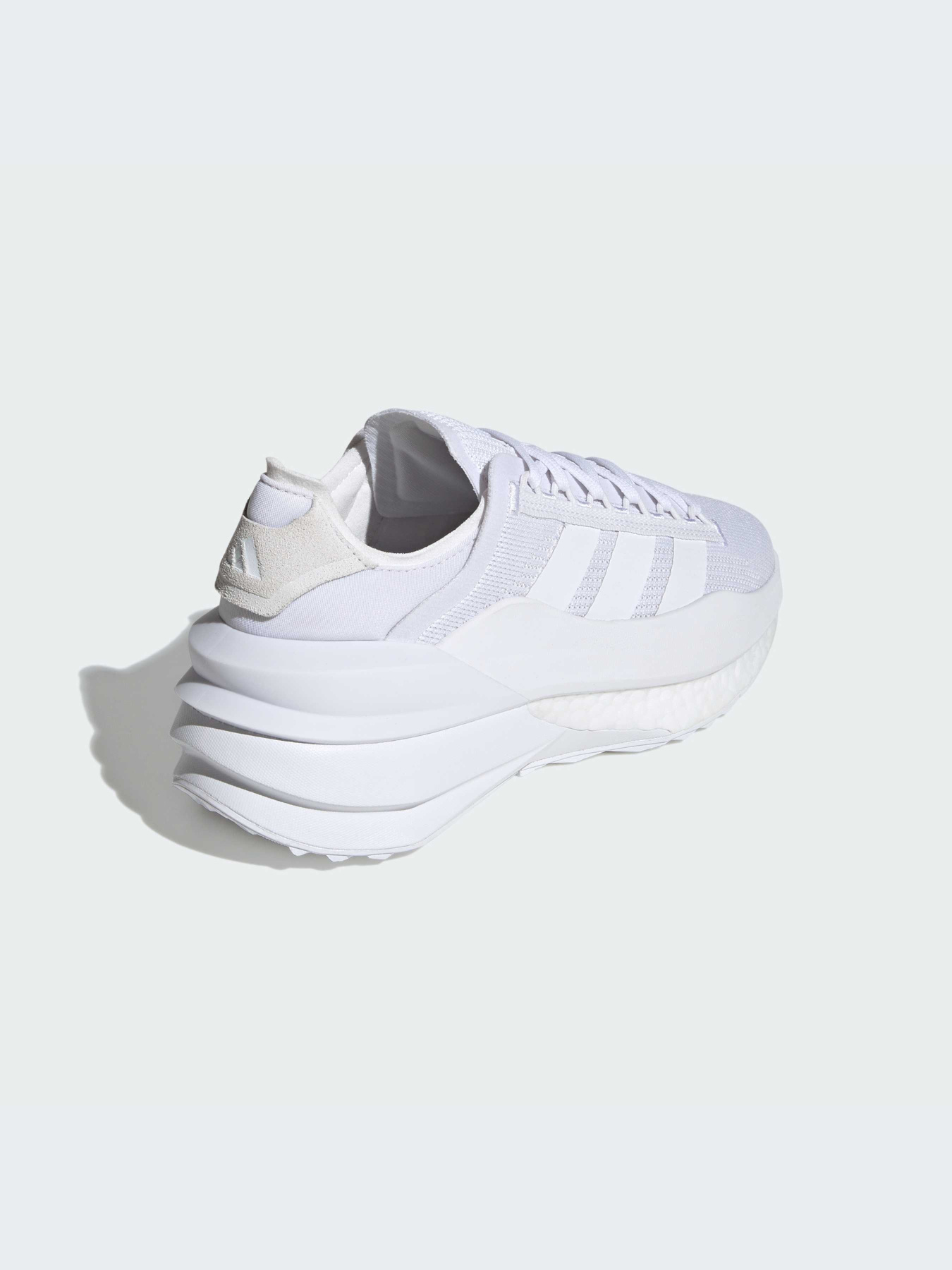 Кросівки Adidas AVRYN модель IE8460 Кросівки Adidas AVRYN модель IE8460 Фото