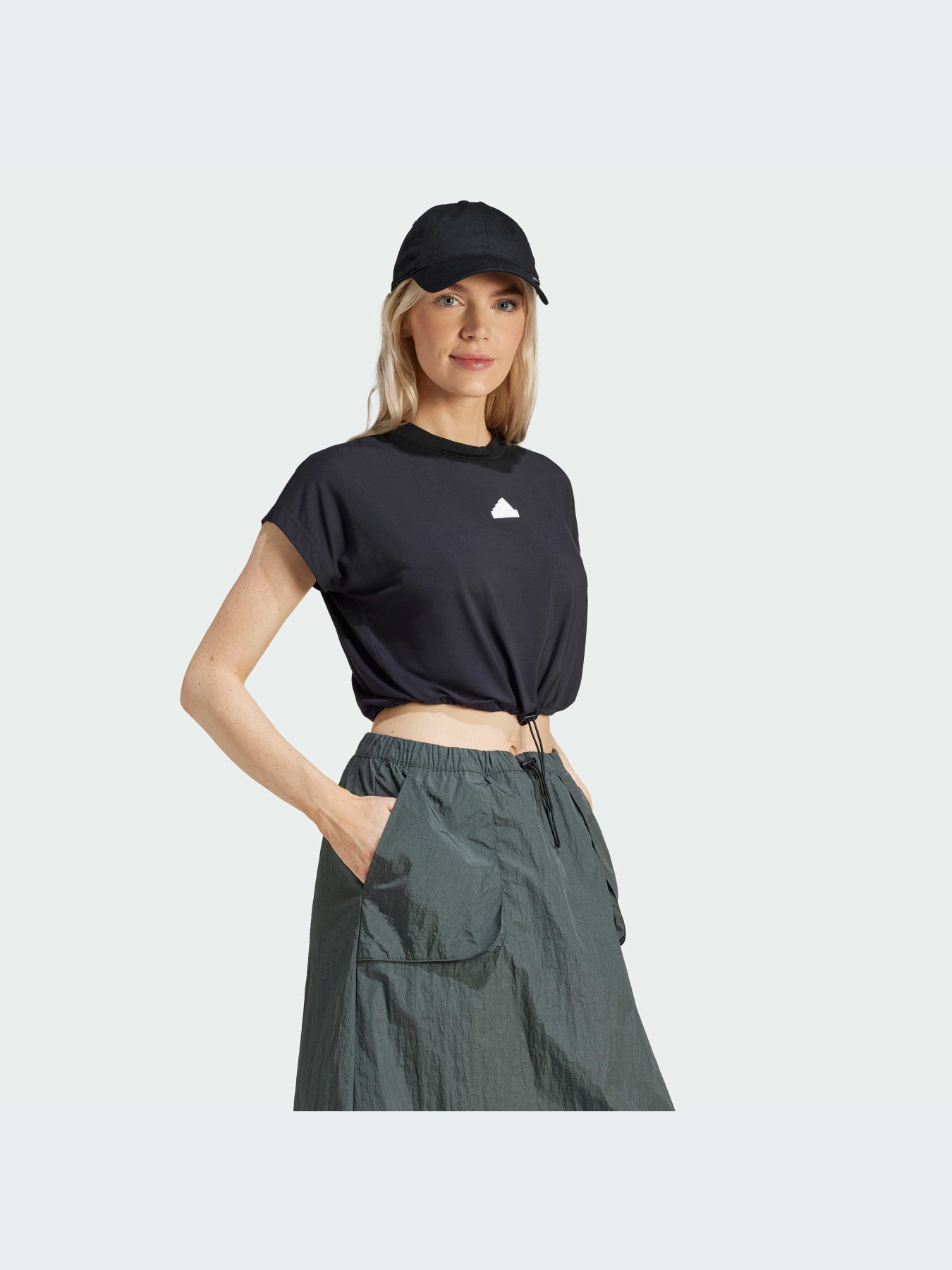 Футболки і поло Adidas модель IQ4830 Футболки і поло Adidas модель IQ4830 Фото
