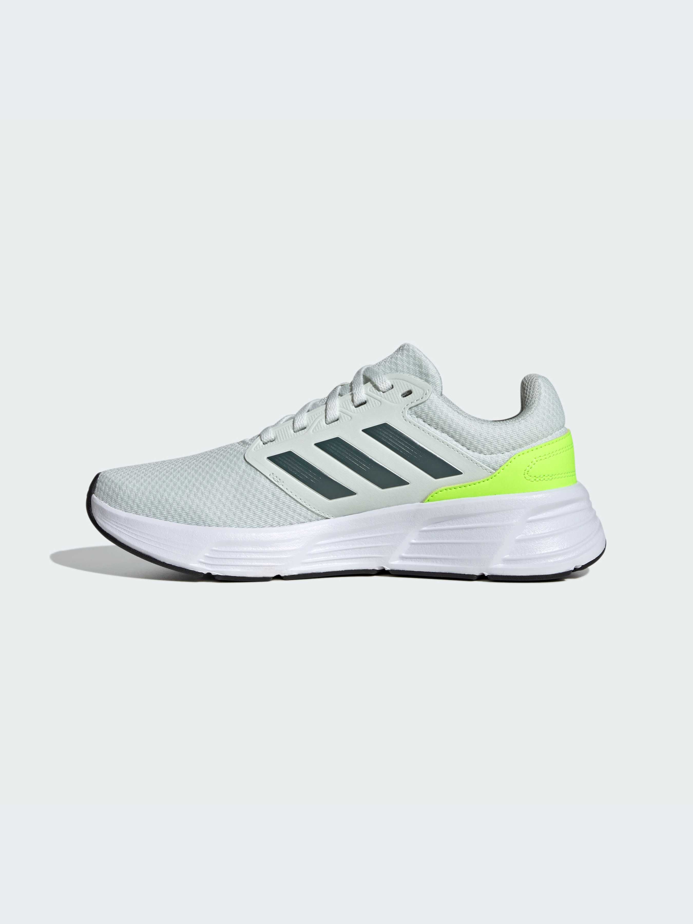 Кросівки Adidas Galaxy модель IE8135 Кросівки Adidas Galaxy модель IE8135 Фото