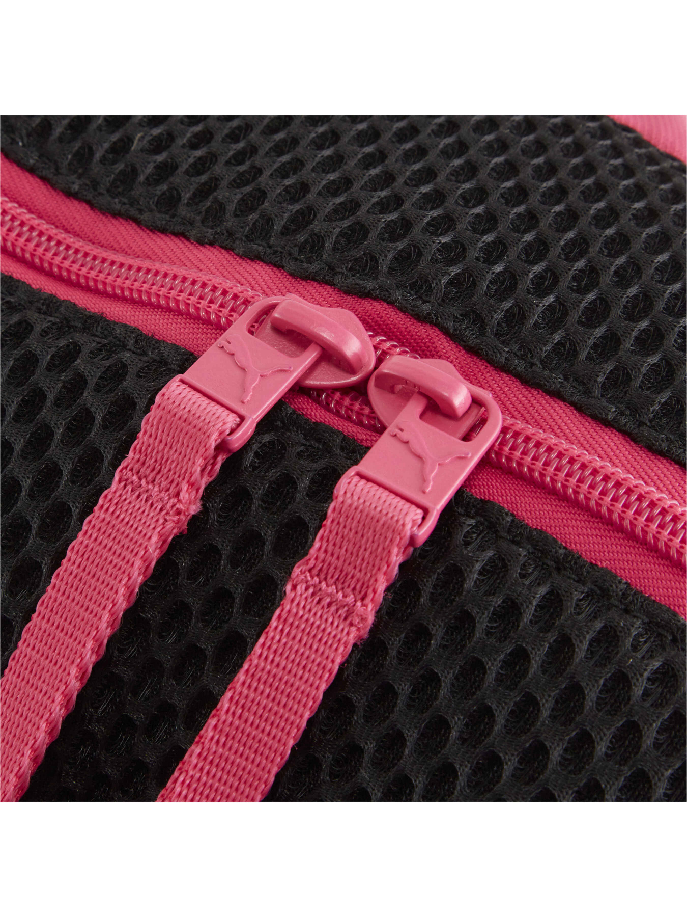 Сумки PUMA At Ess Grip Bag модель 090006 Фото
