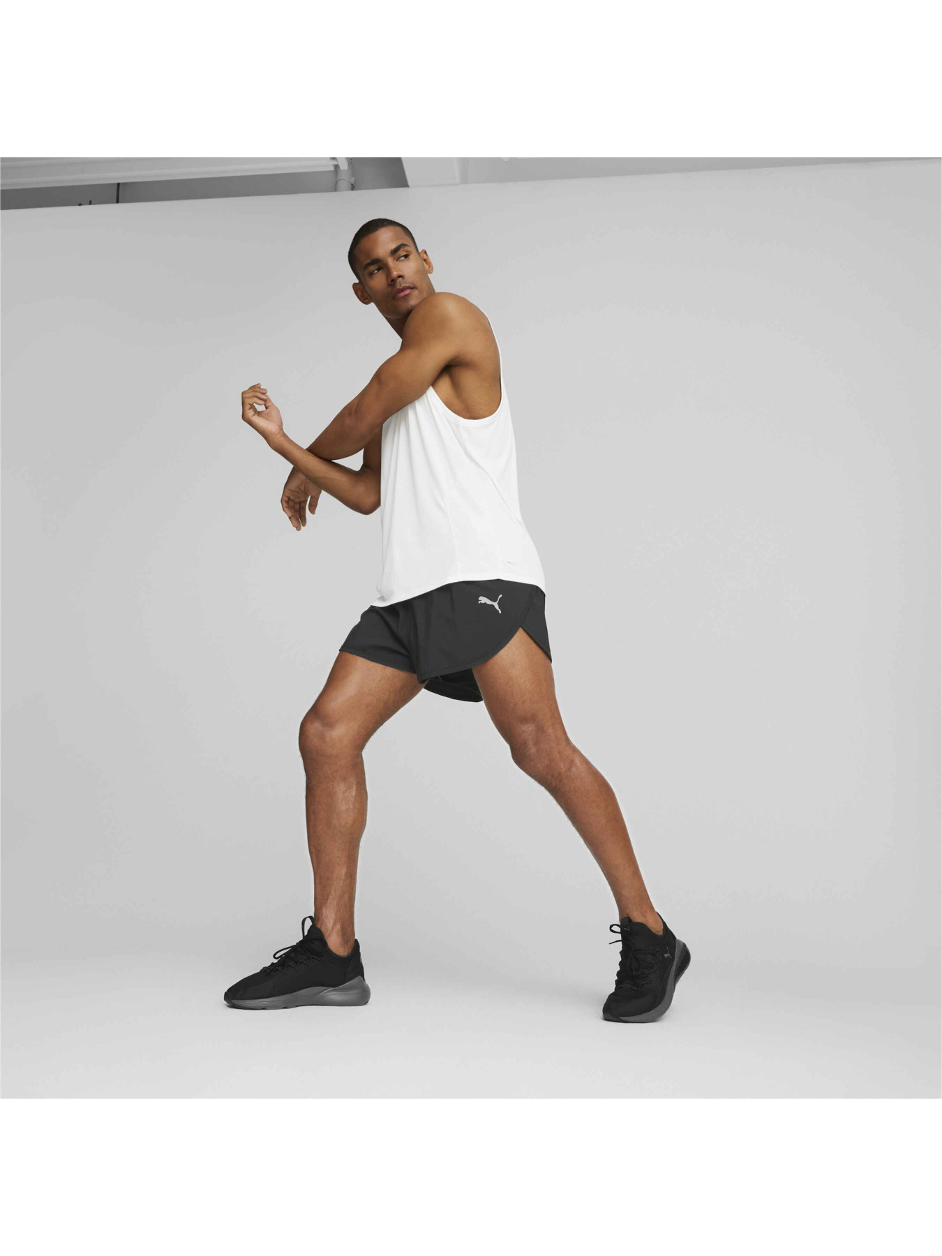 Шорты PUMA Run Favorite Split Short M модель 523157 Фото