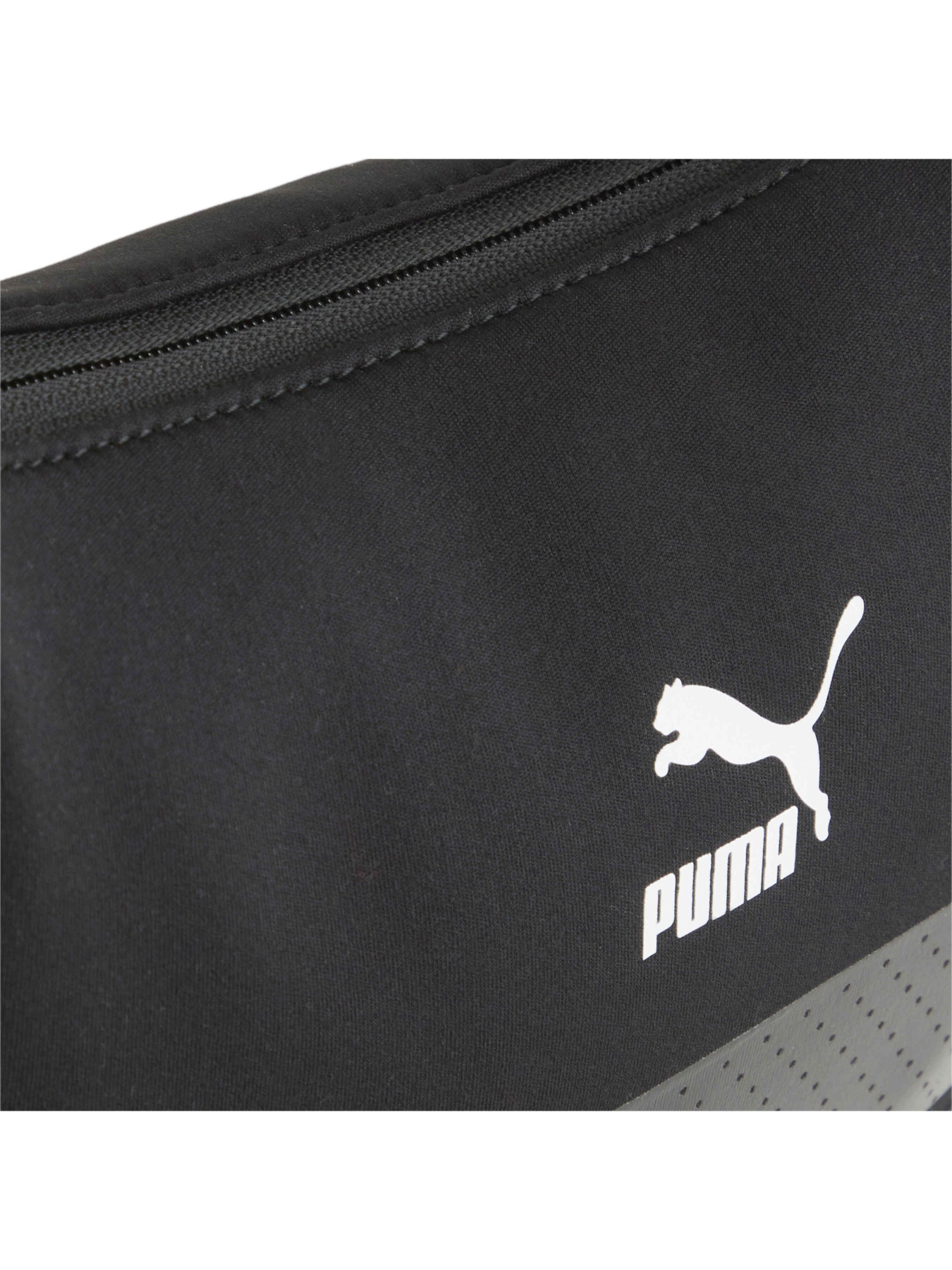 Сумки PUMA Classics Seas. Half Moon Bag модель 090382 Сумки PUMA Classics Seas. Half Moon Bag модель 090382 Фото