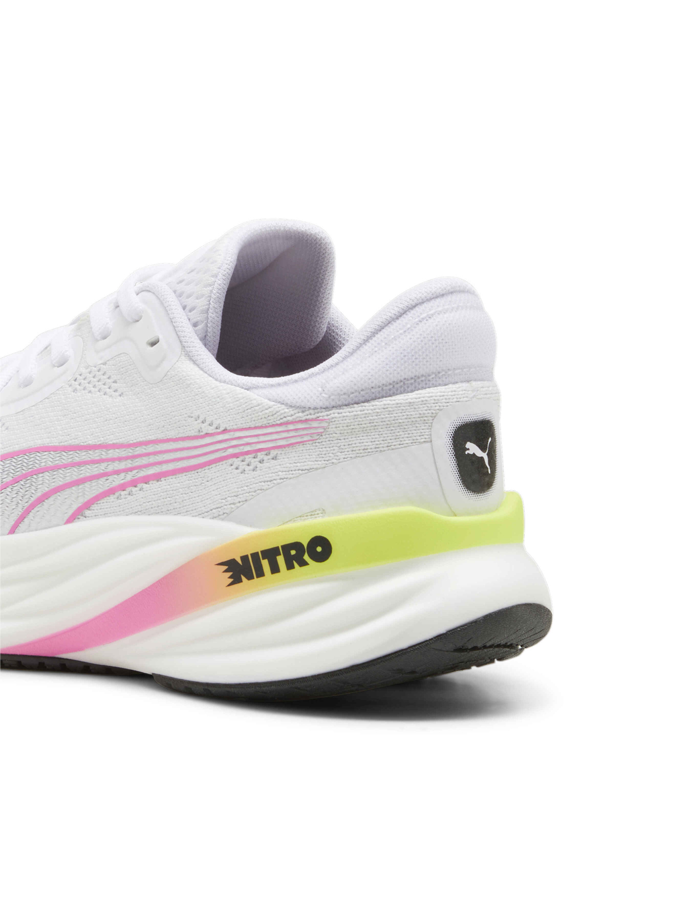 Кросівки PUMA Magnify Nitro™ 2 Wns модель 377540 Фото