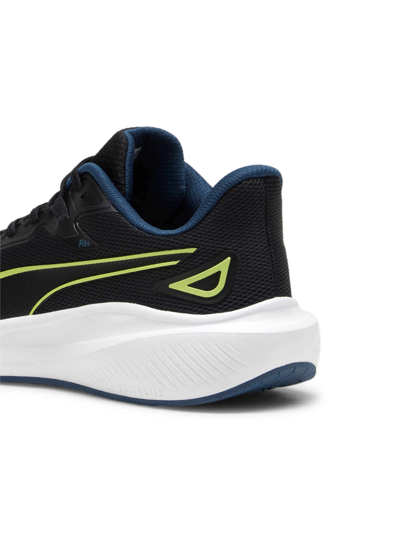 Кросівки PUMA Skyrocket Lite модель 379437 Фото