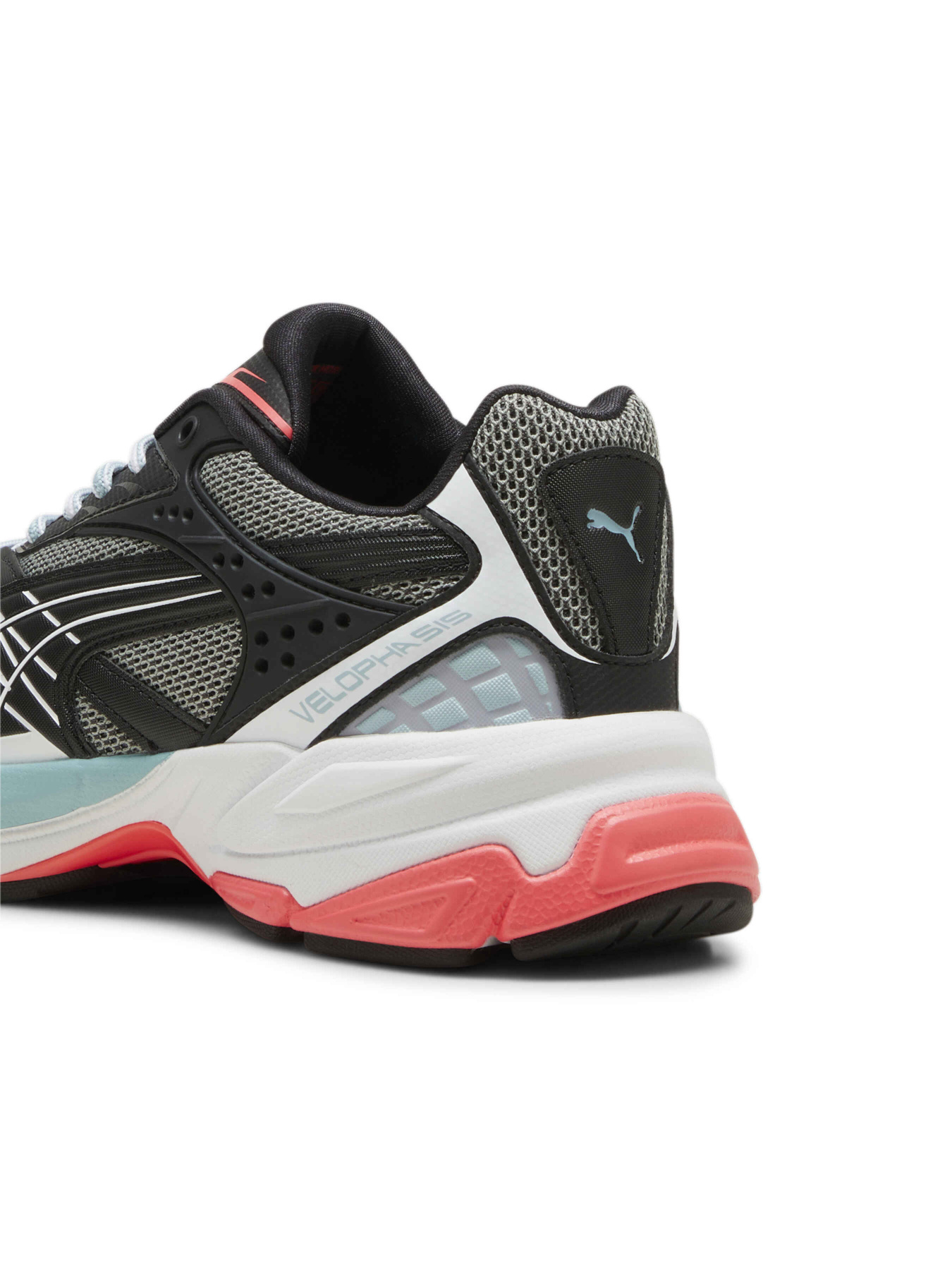 Кросівки PUMA Velophasis Bliss модель 396435 Фото