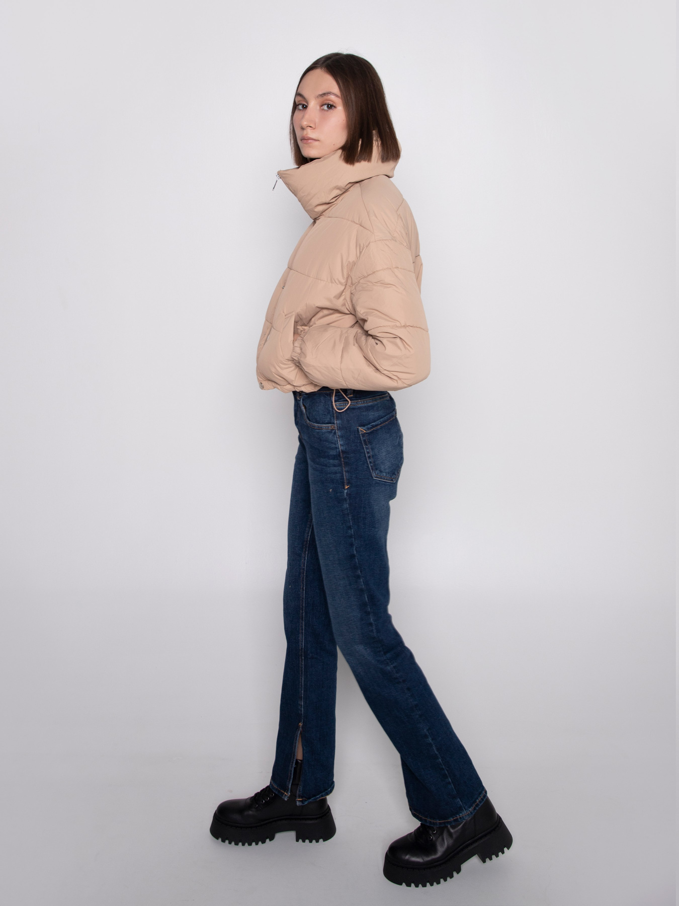 Куртки и дубленки URBAN TRACE модель LA608-KHAKI Куртки и дубленки URBAN TRACE модель LA608-KHAKI Фото