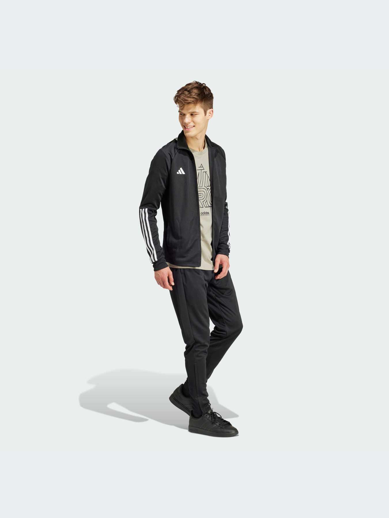 Костюмы Adidas 3 Stripes модель IR7843 Костюмы Adidas 3 Stripes модель IR7843 Фото
