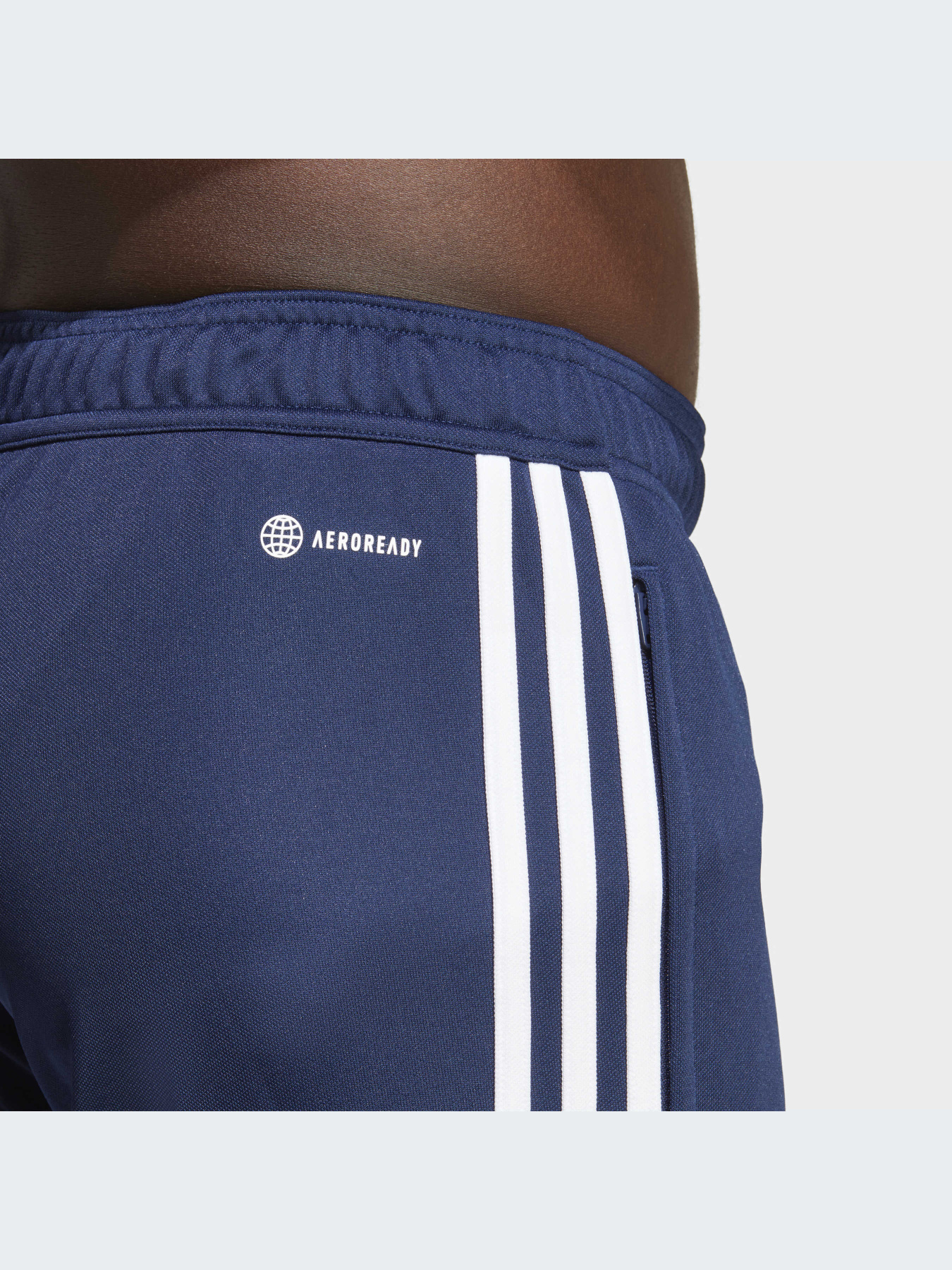 Брюки Adidas Tiro модель HZ0173 Брюки Adidas Tiro модель HZ0173 Фото