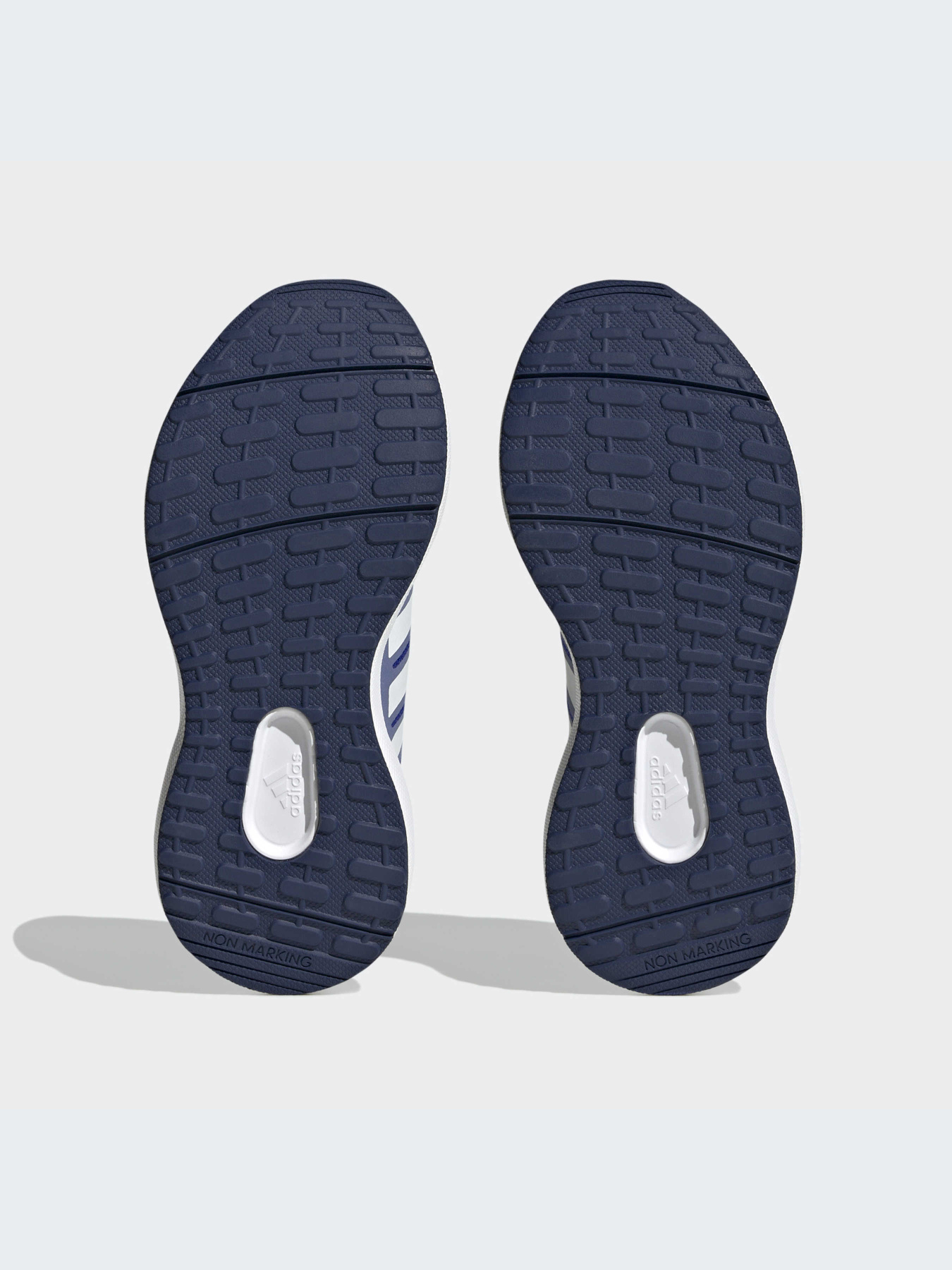 Кроссовки Adidas модель HP5439 Кроссовки Adidas модель HP5439 Фото