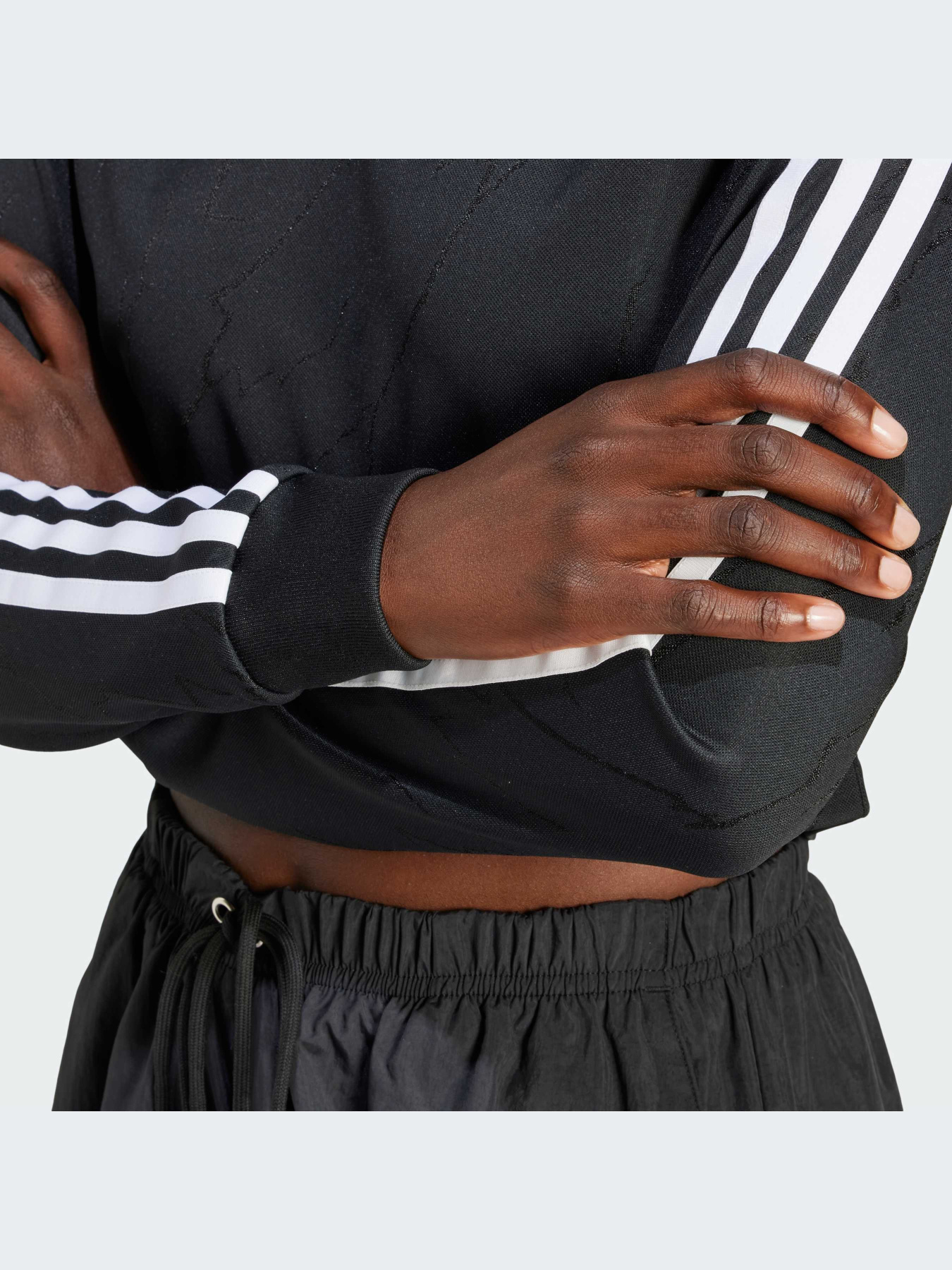 Худі та світшоти Adidas модель IT9707 Худі та світшоти Adidas модель IT9707 Фото