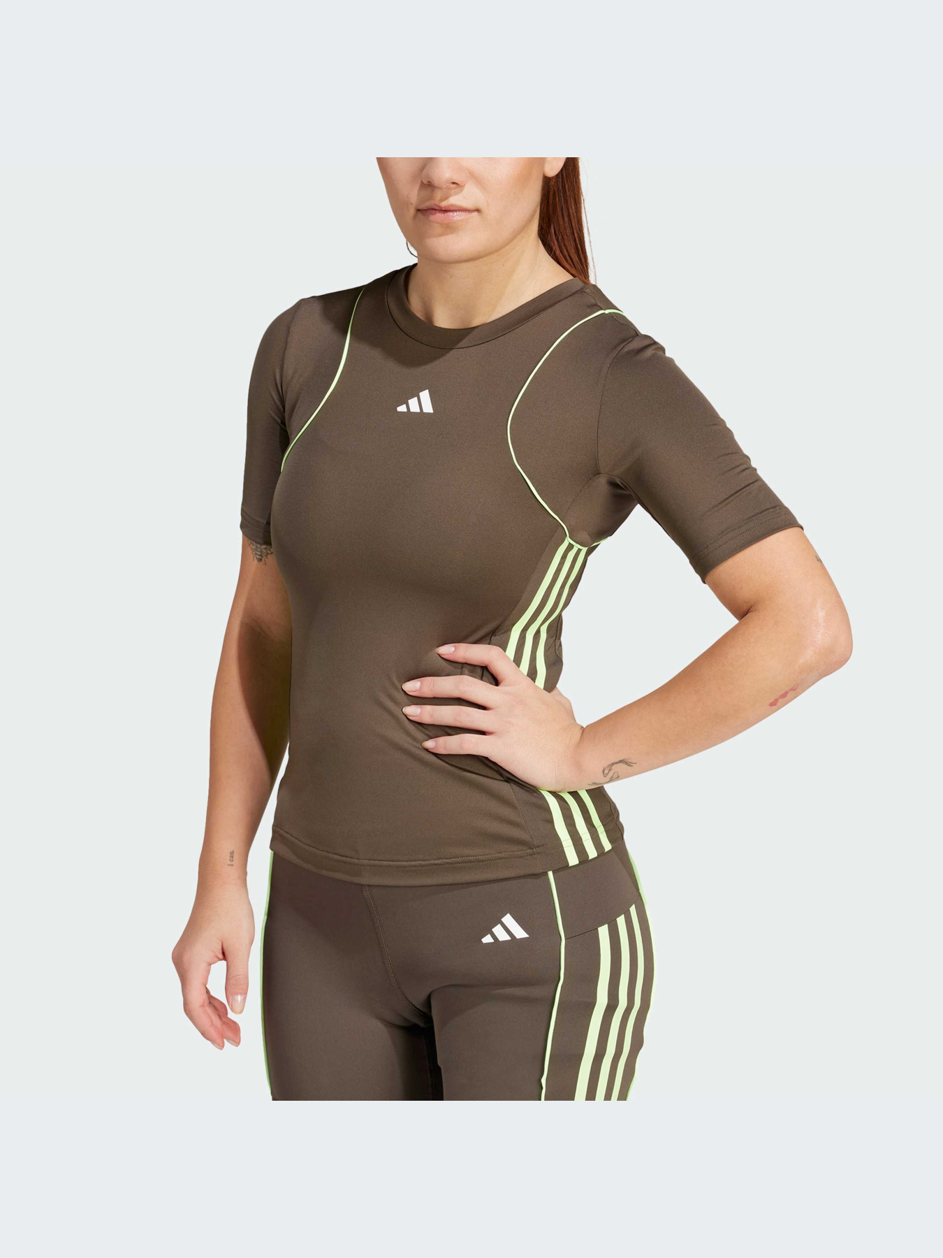Футболки и поло Adidas модель IW8915 Фото