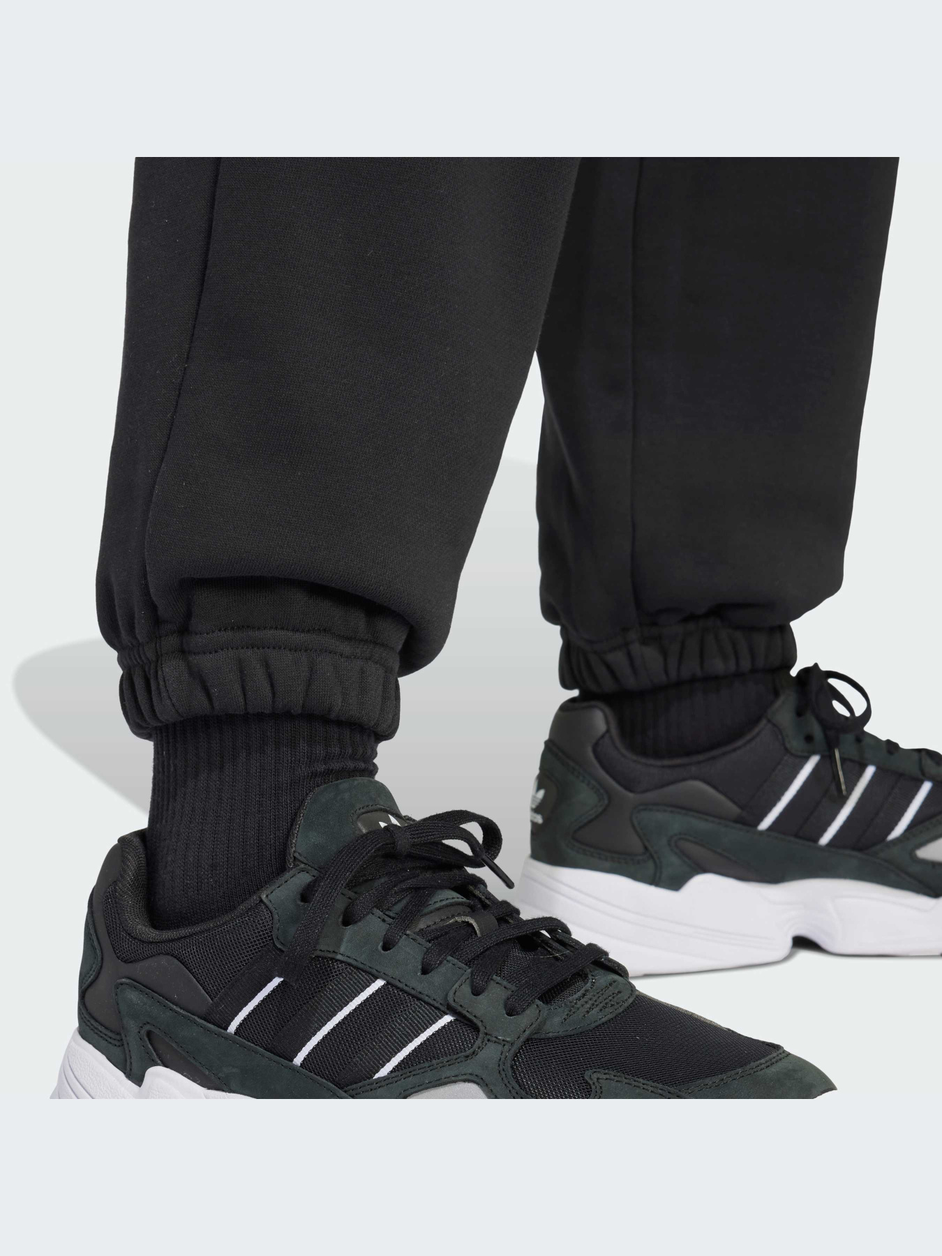 Штани Adidas модель IT9663 Фото