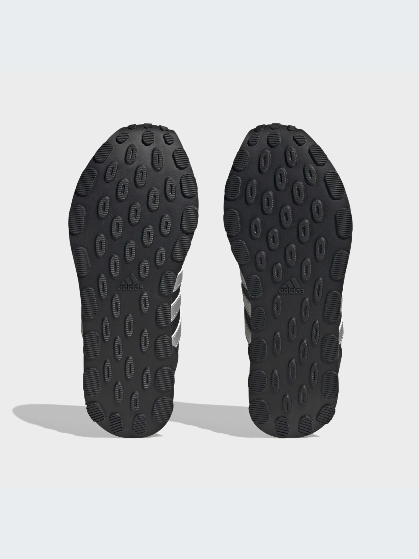 Кроссовки Adidas модель HP2249 Фото