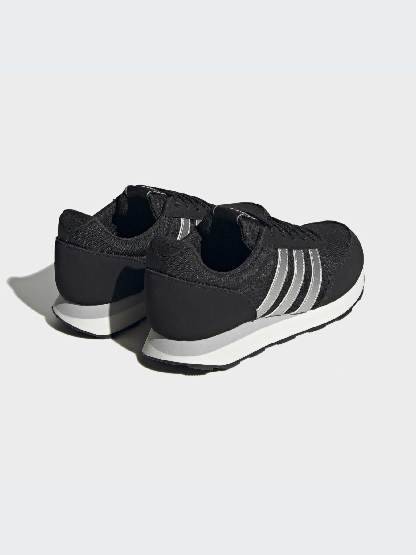 Кроссовки Adidas модель HP2249 Фото