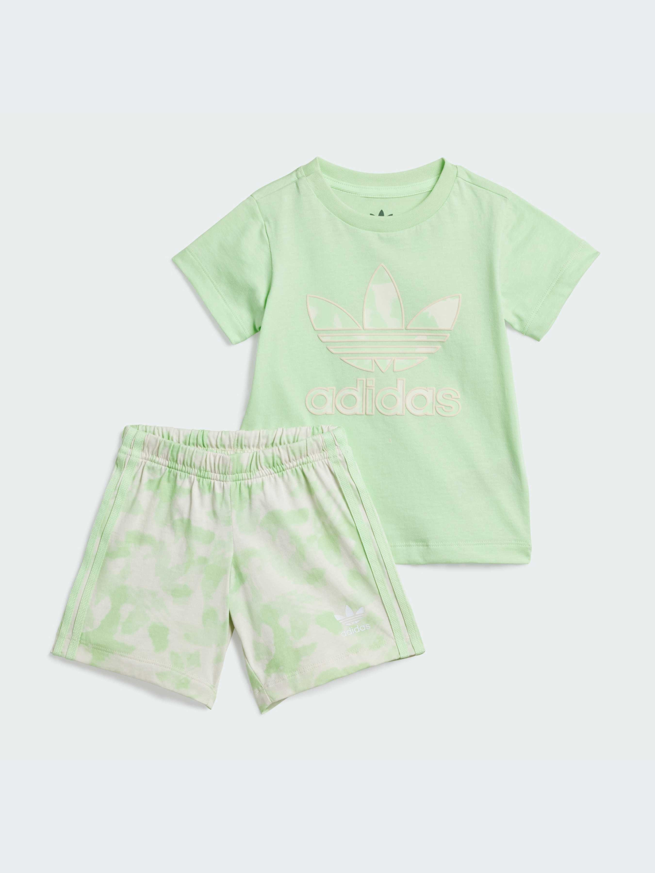 Костюмы Adidas модель IT7302 Костюмы Adidas модель IT7302 Фото