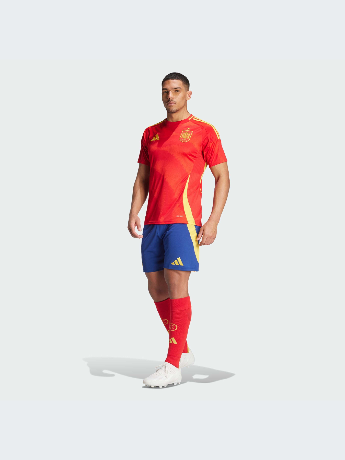 Шорты Adidas модель IW8150 Шорты Adidas модель IW8150 Фото