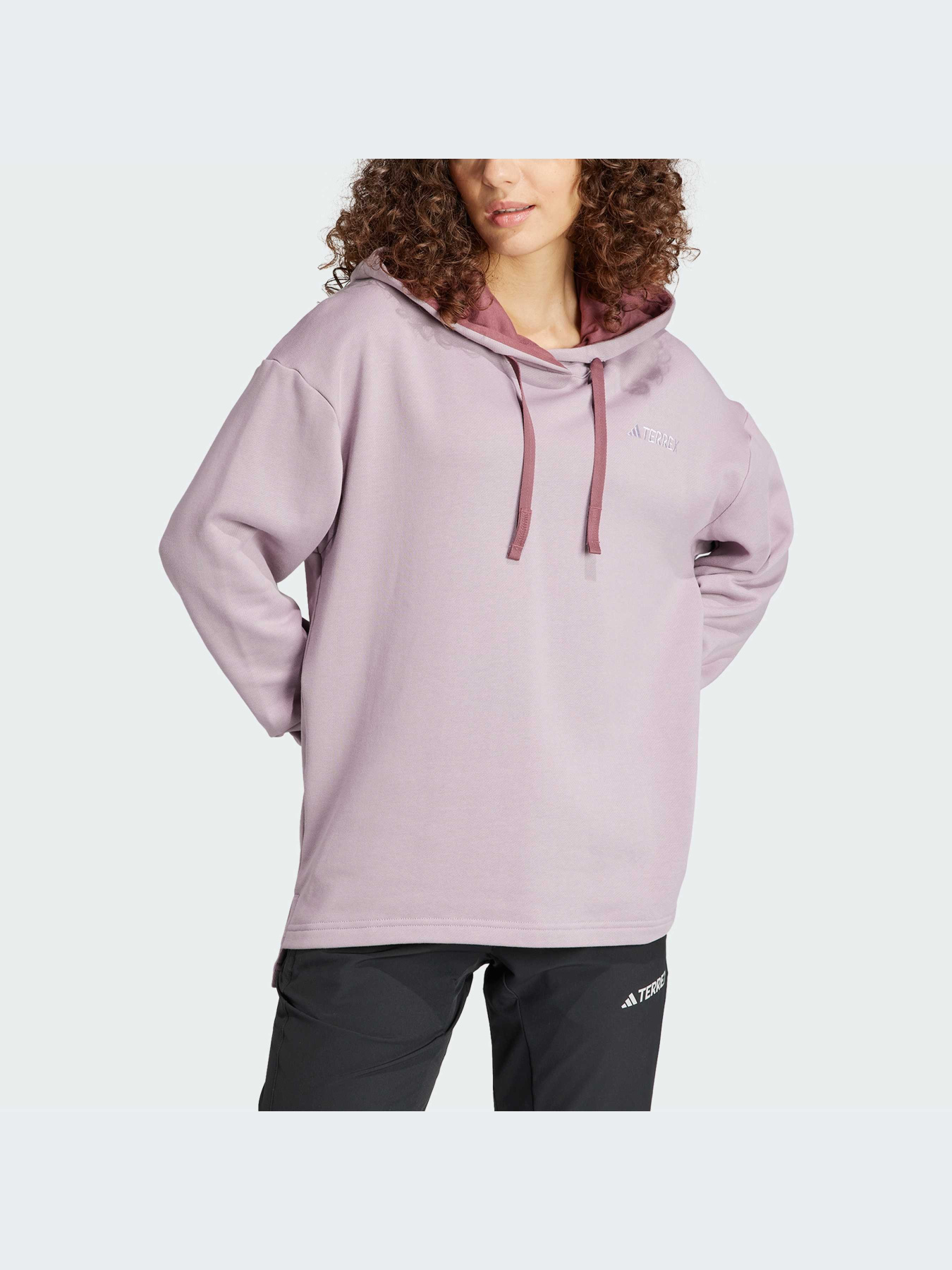 Худи и свитшоты Adidas модель IN4712 Фото