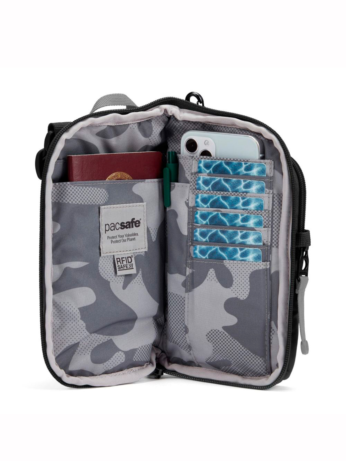 Сумки Pacsafe Go модель 35175130 Сумки Pacsafe Go модель 35175130 Фото
