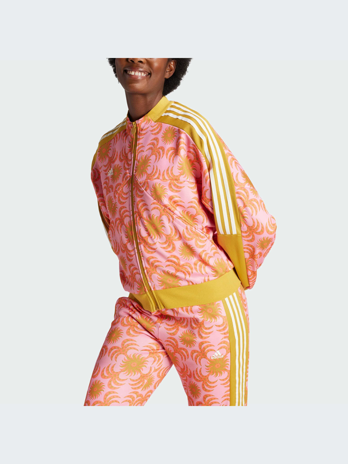 Худи и свитшоты Adidas модель IQ4497 Фото