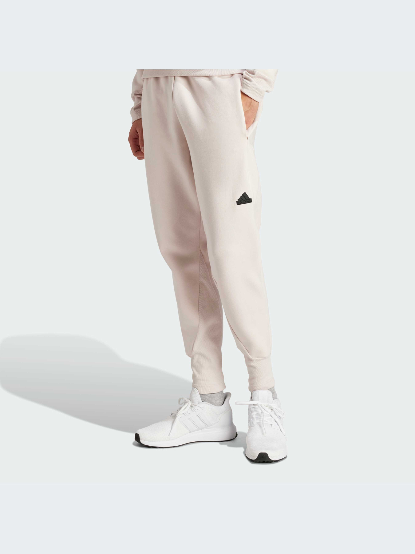 Брюки Adidas ZNE модель IR5204 Брюки Adidas ZNE модель IR5204 Фото