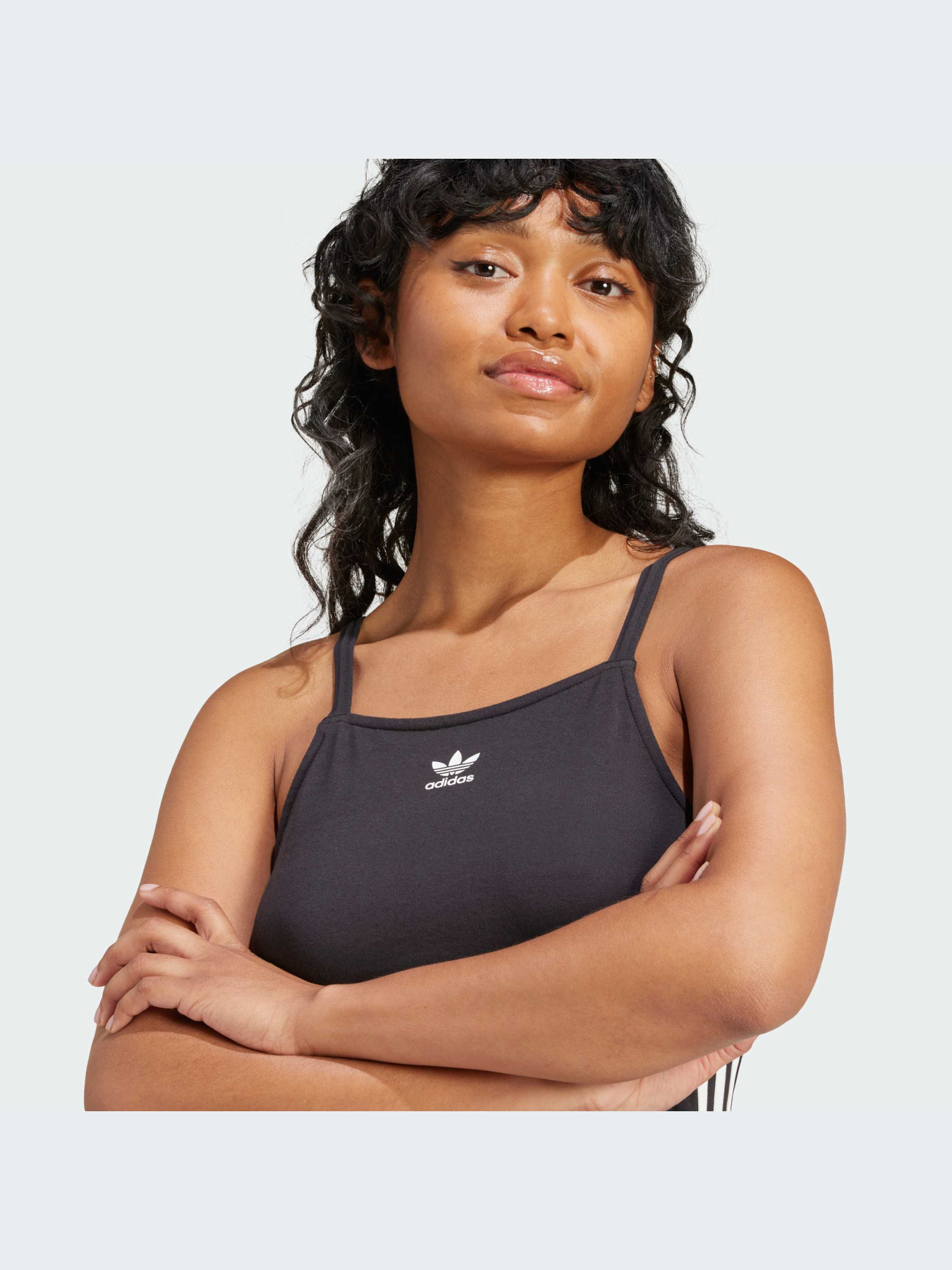 Платья Adidas Adicolor модель IU2427 Фото