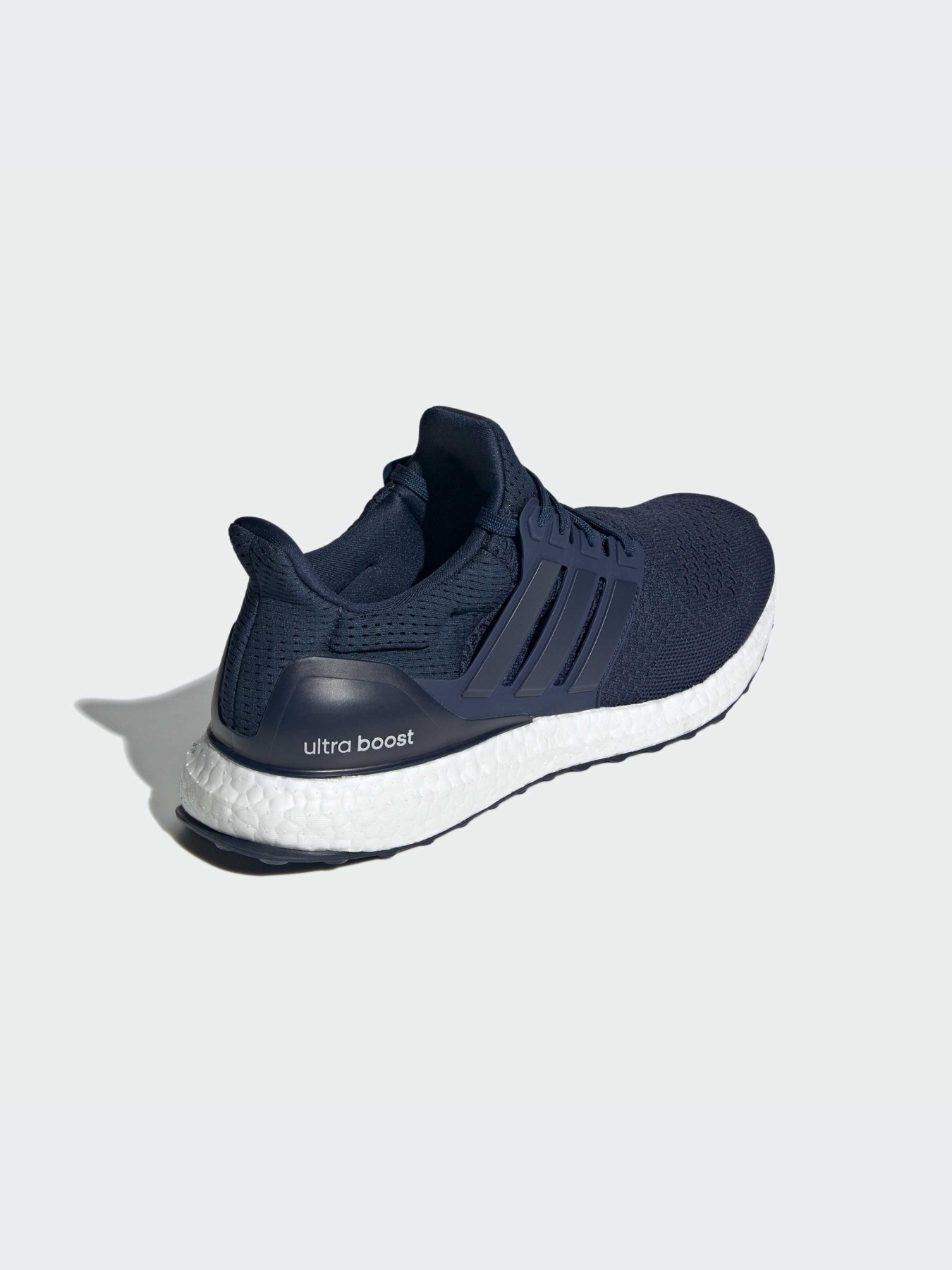 Кросівки Adidas Ultraboost модель ID5935 Фото