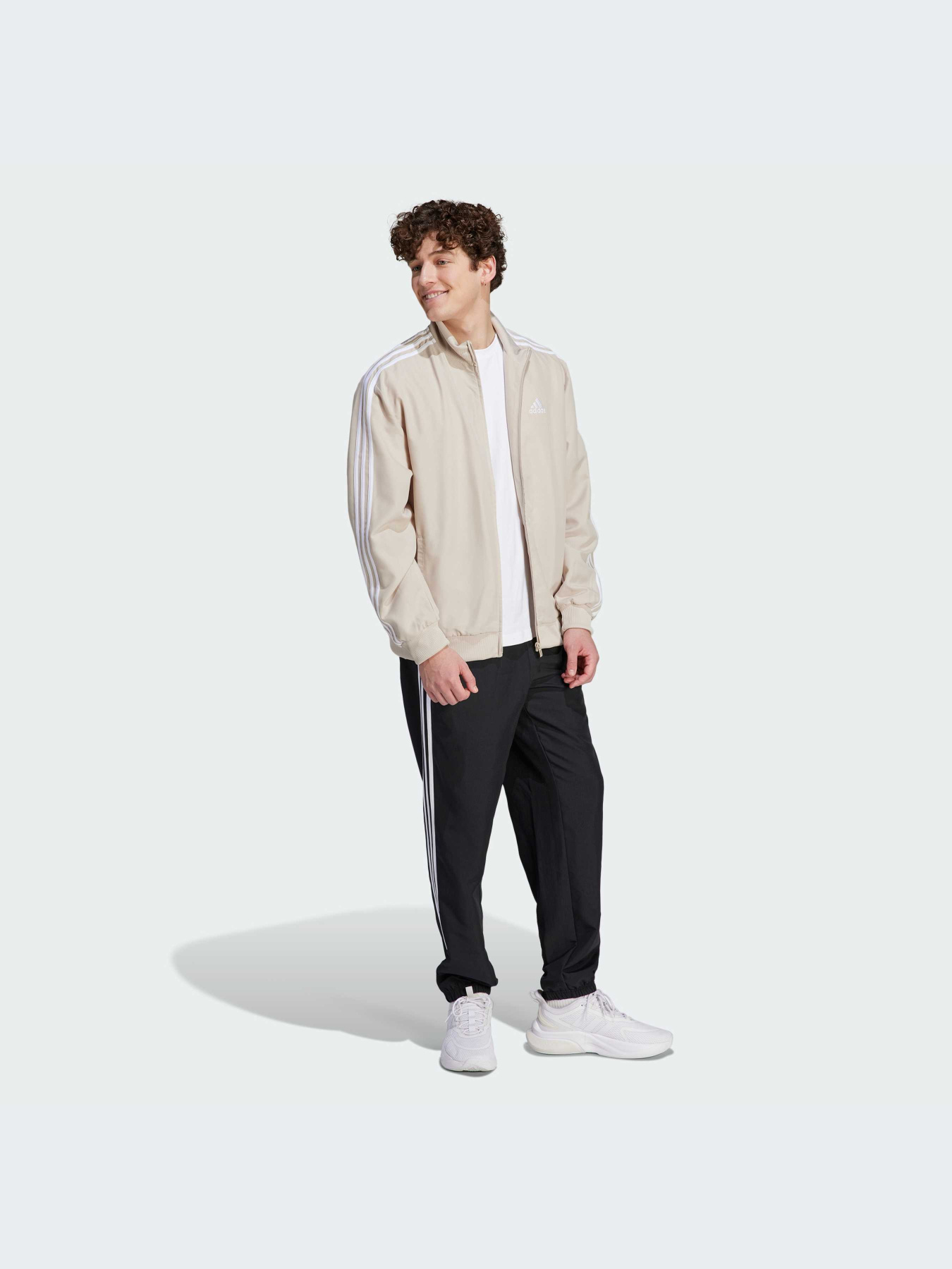 Костюмы Adidas модель IJ6061 Костюмы Adidas модель IJ6061 Фото