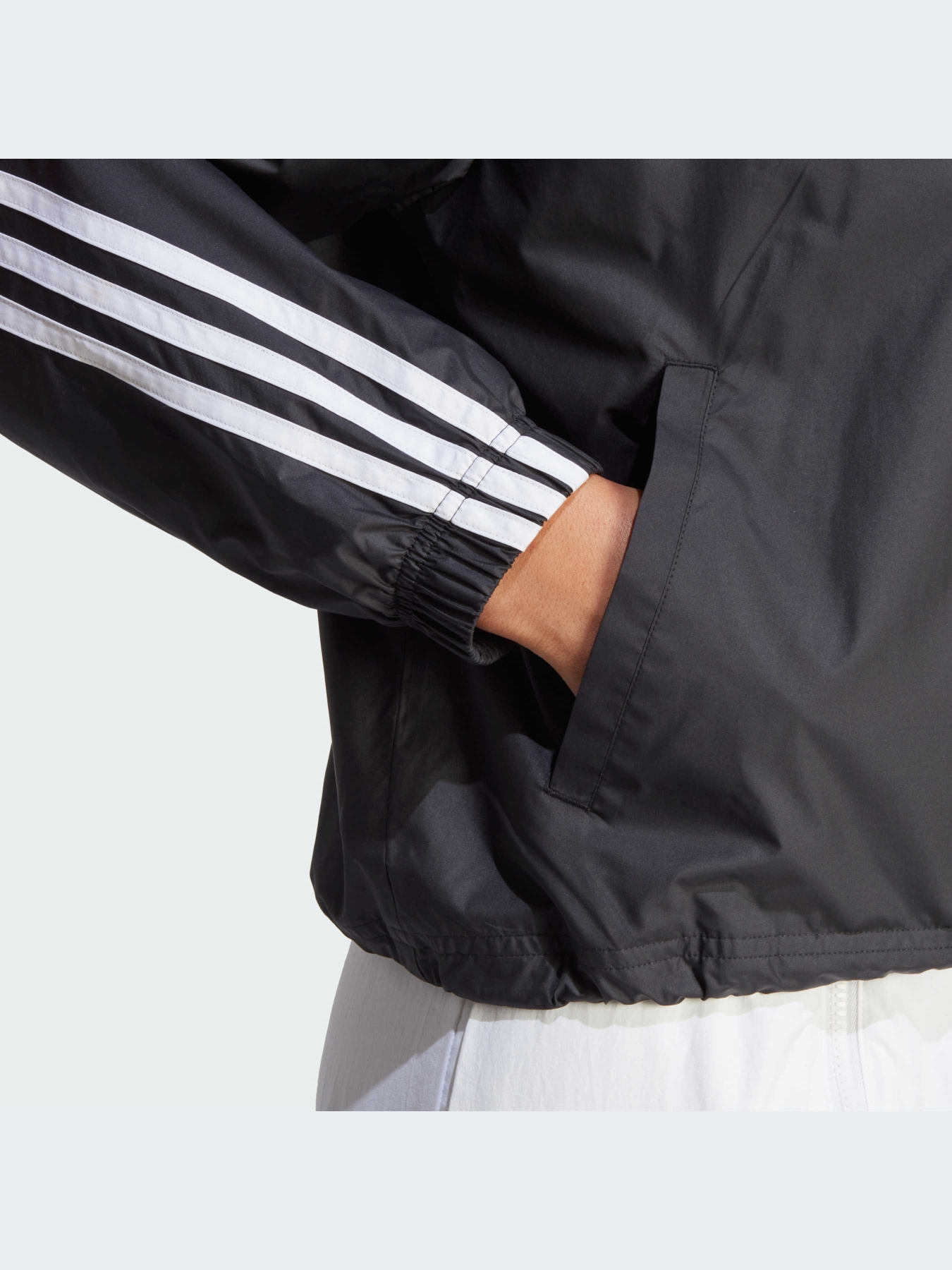 Куртки и дубленки Adidas 3 Stripes модель IB4154 Куртки и дубленки Adidas 3 Stripes модель IB4154 Фото