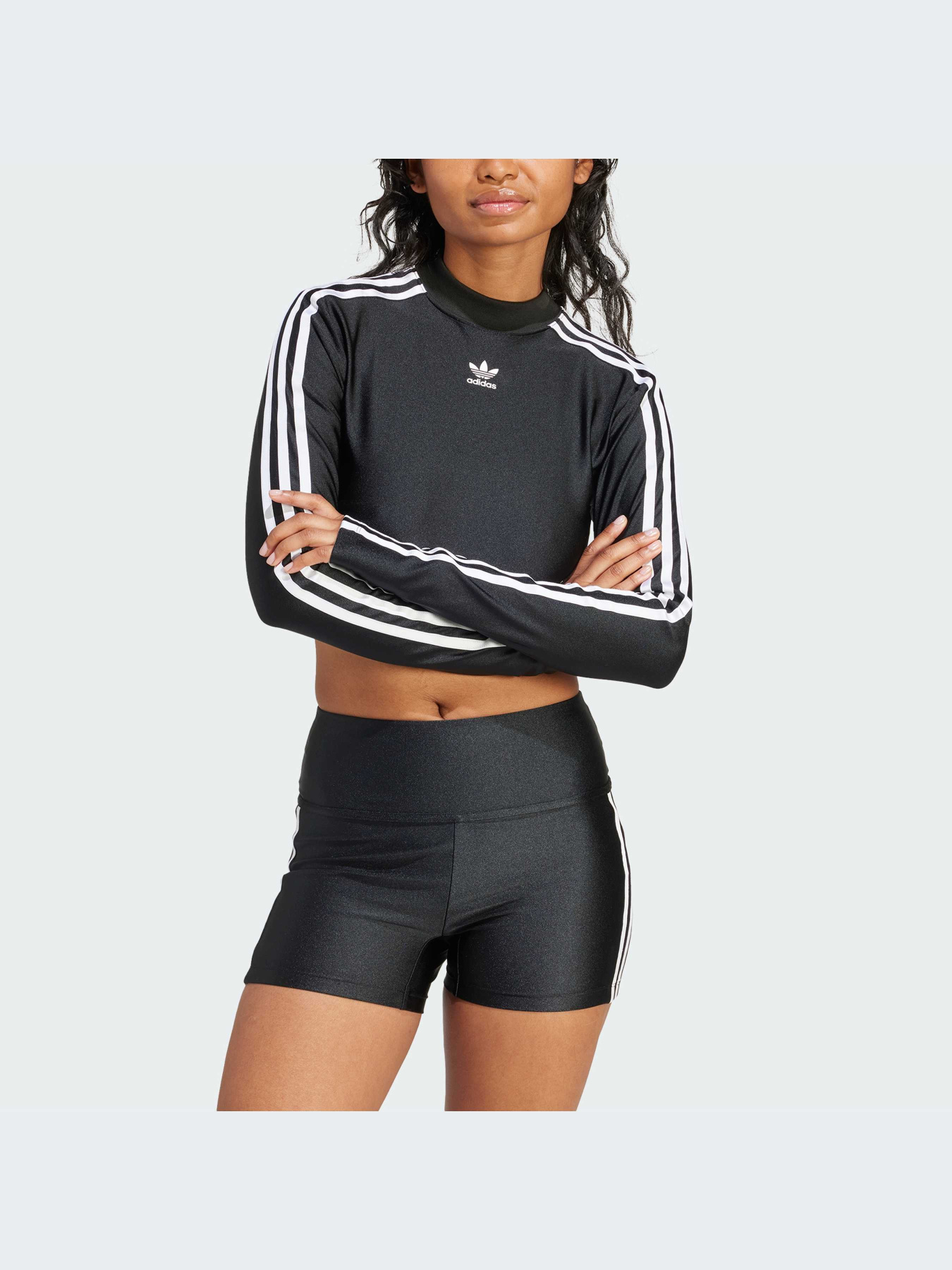 Худи и свитшоты Adidas Adicolor модель IU2428 Фото