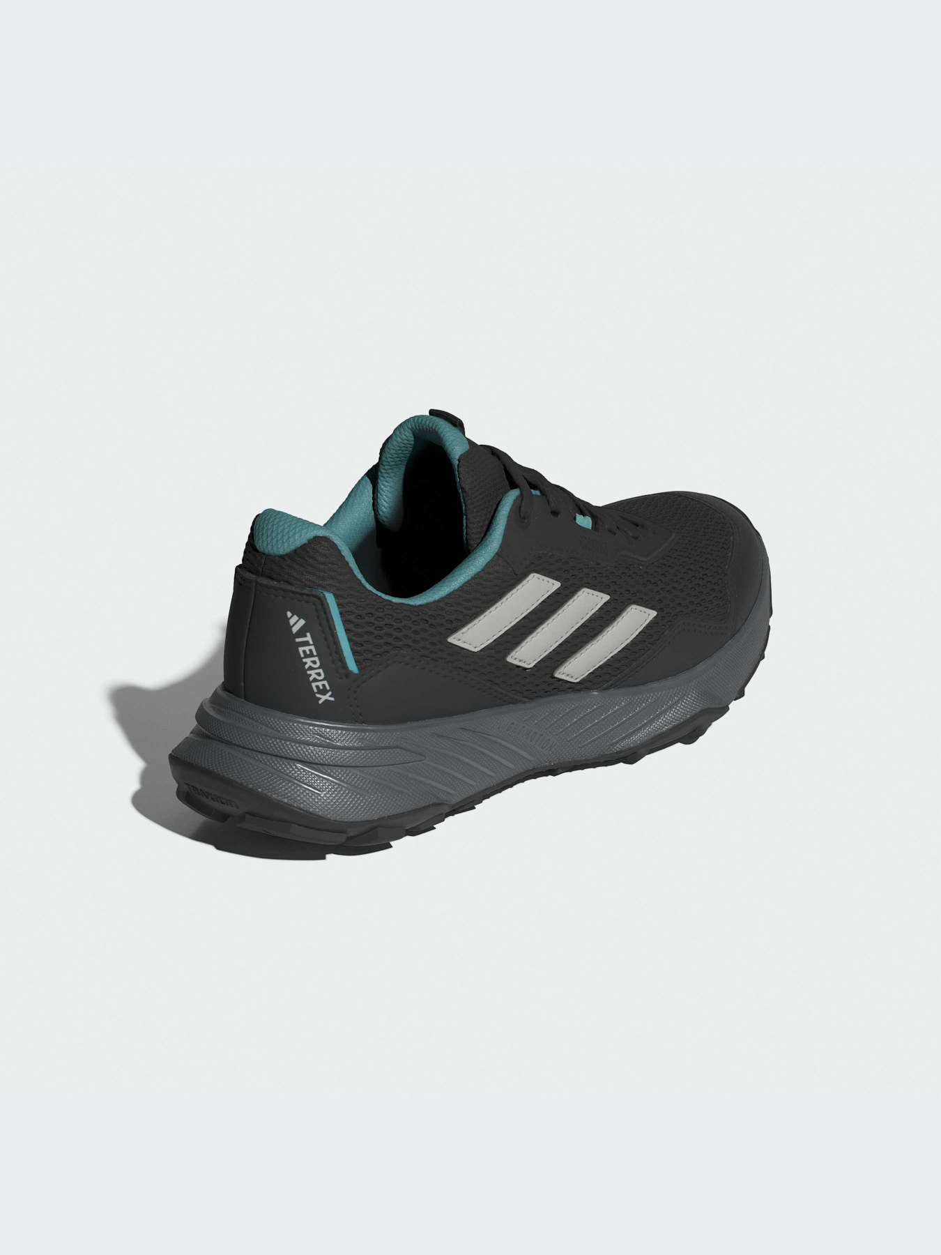 Кросівки Adidas модель IE5909 Кросівки Adidas модель IE5909 Фото
