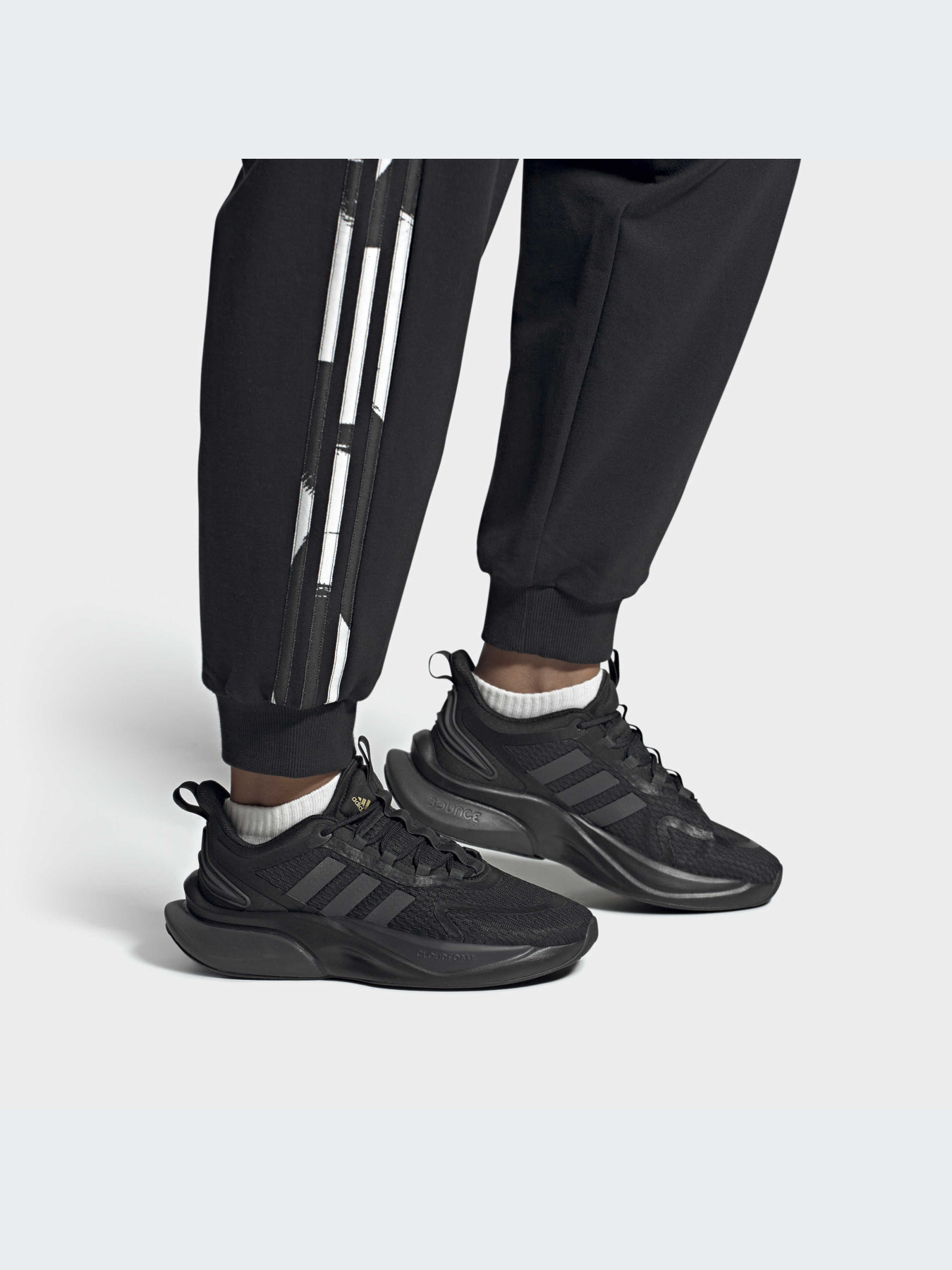 Кросівки Adidas модель HP6149 Кросівки Adidas модель HP6149 Фото