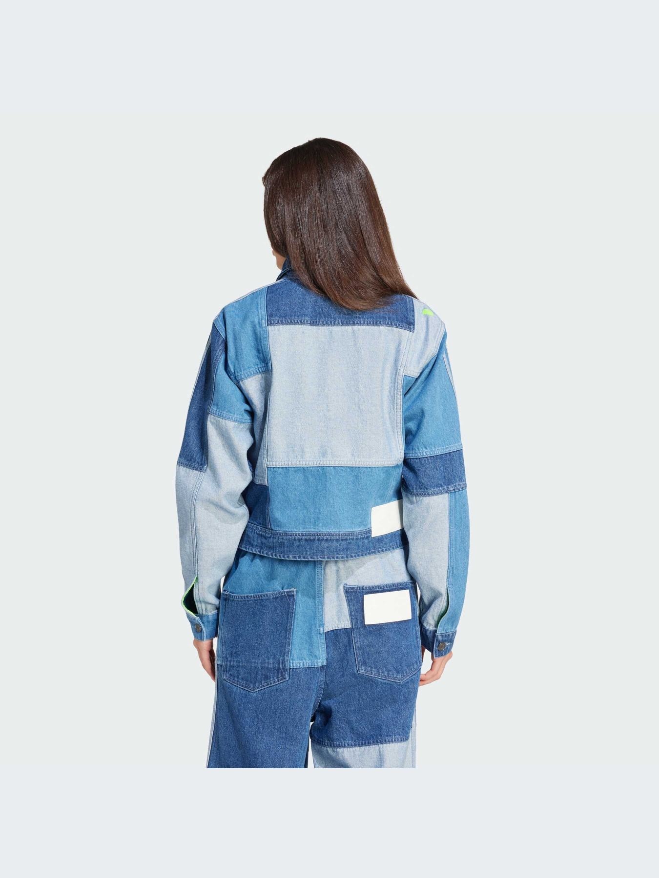 Куртки та дублянки Adidas x KSENIASCHNAIDER модель IU2464 Куртки та дублянки Adidas x KSENIASCHNAIDER модель IU2464 Фото
