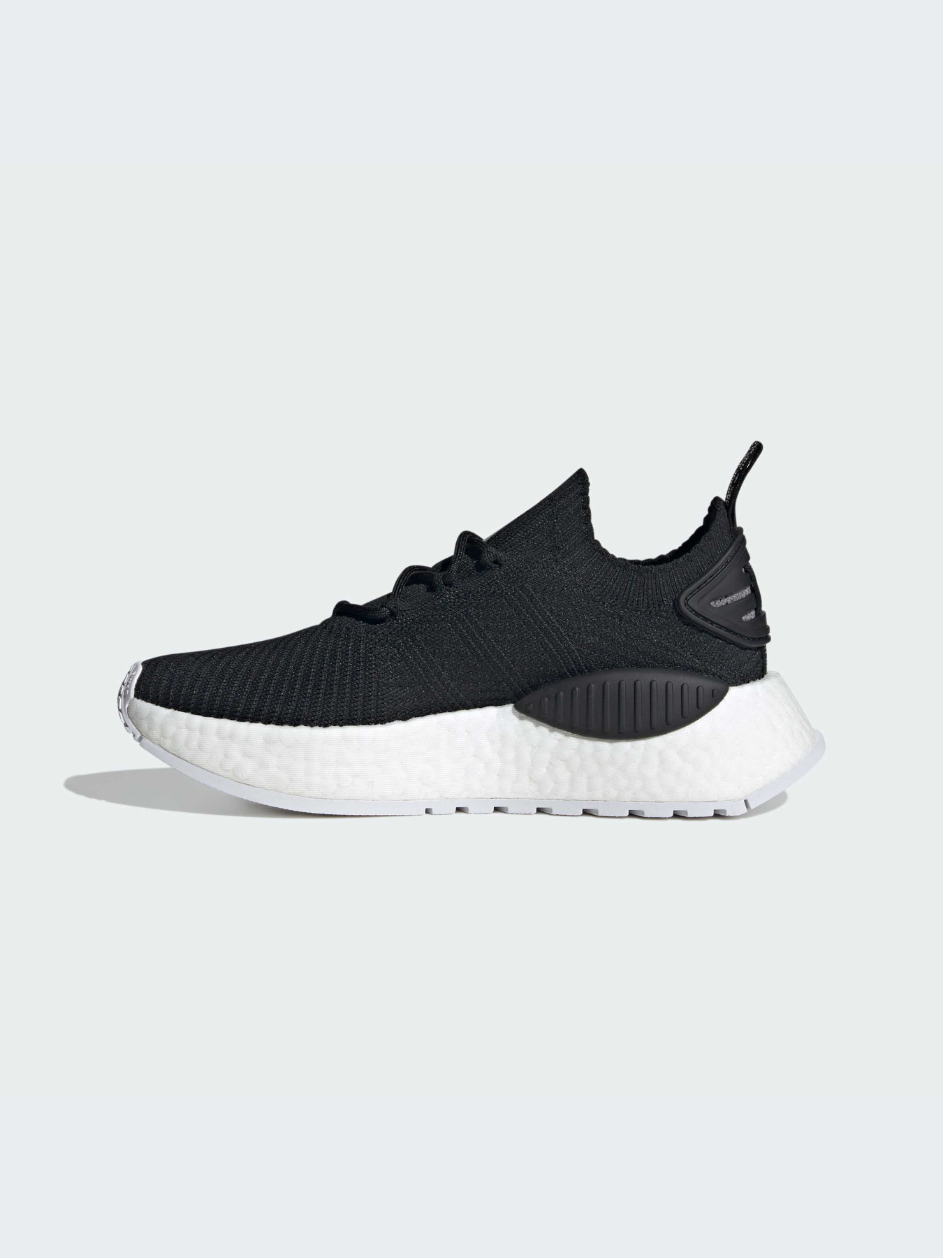 Кросівки Adidas NMD модель IG0480 Фото