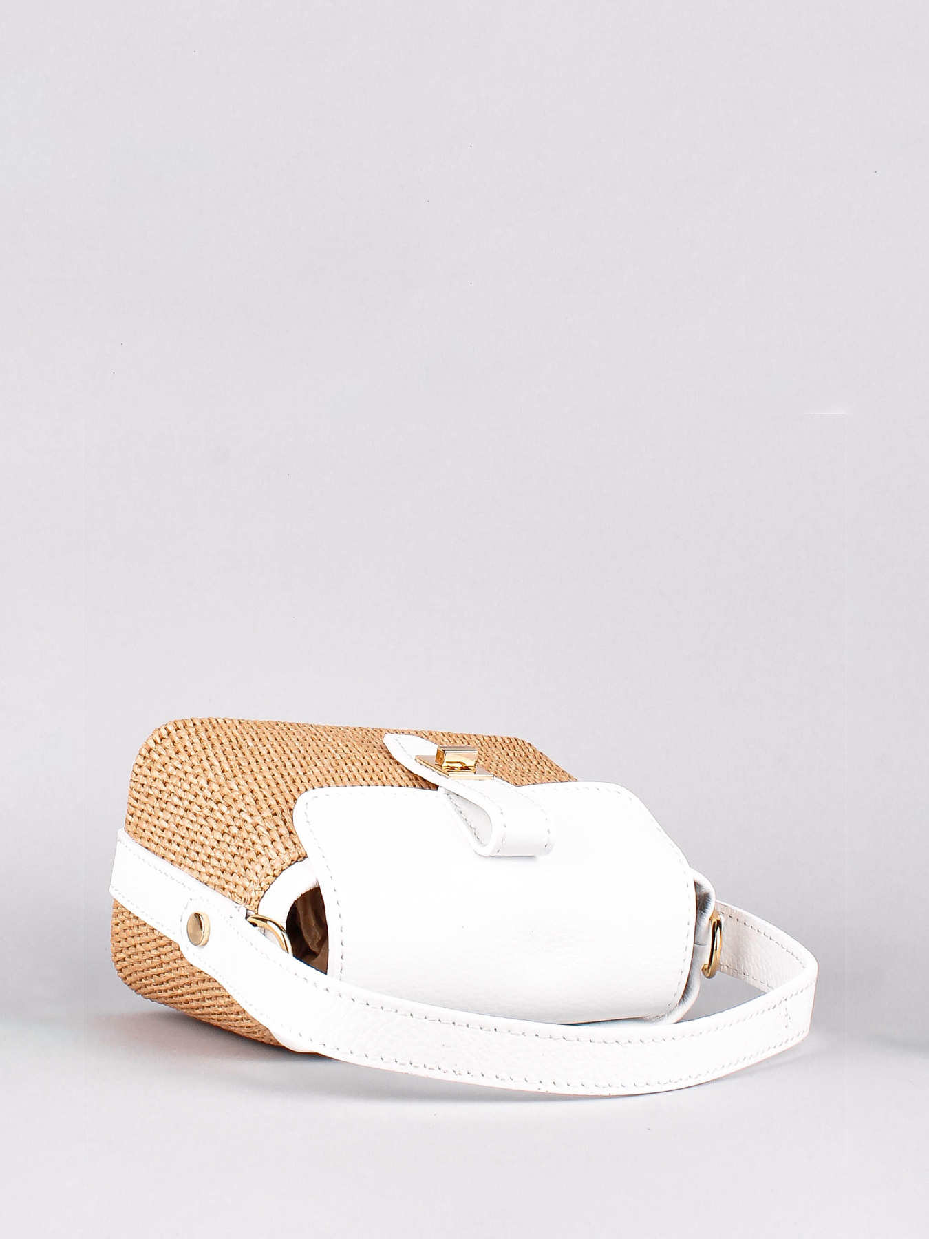 Сумки Bella Bertucci модель 6611-1611-32 Сумки Bella Bertucci модель 6611-1611-32 Фото