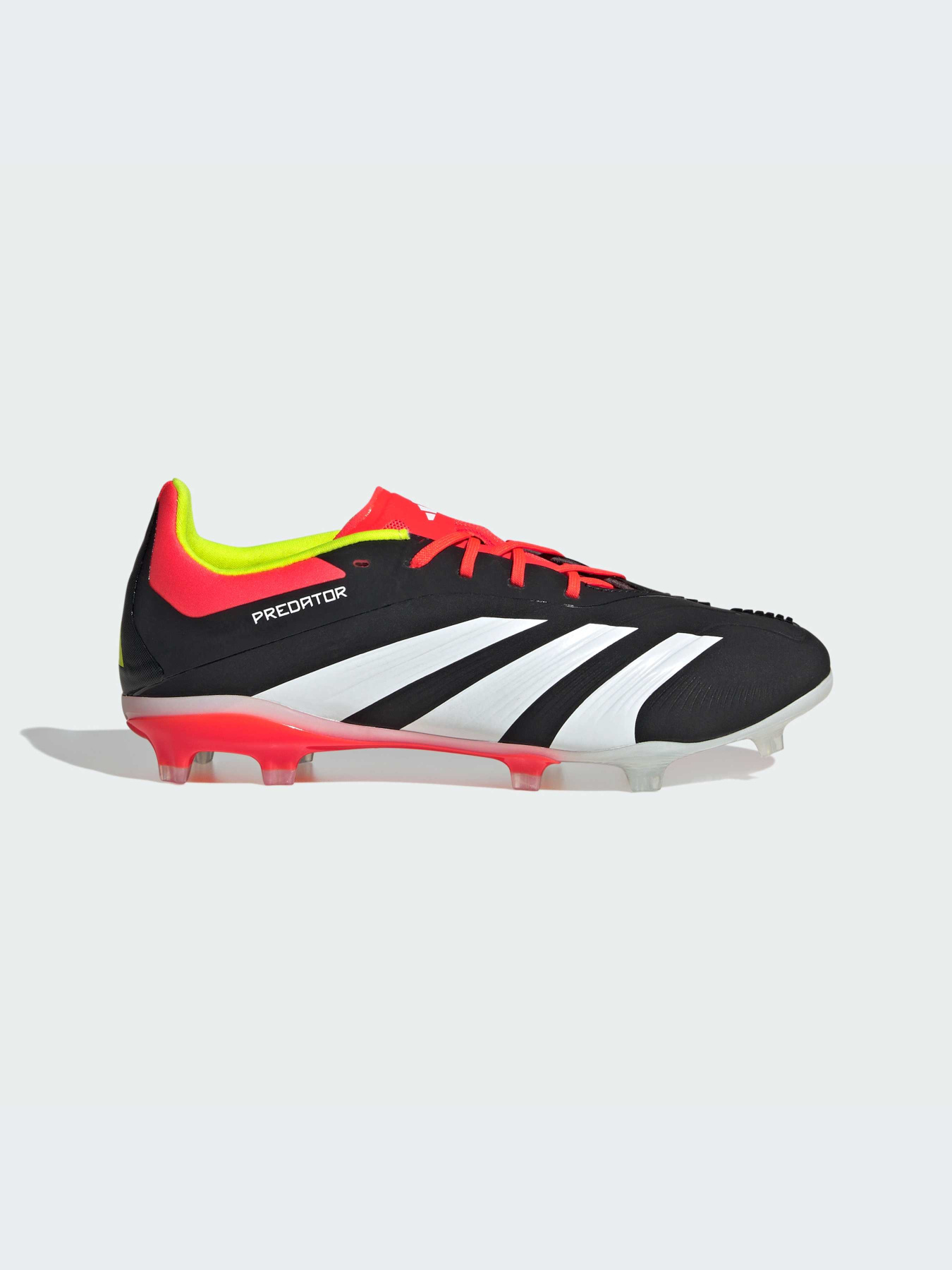 Кроссовки Adidas Predator модель IG7746 Кроссовки Adidas Predator модель IG7746 Фото
