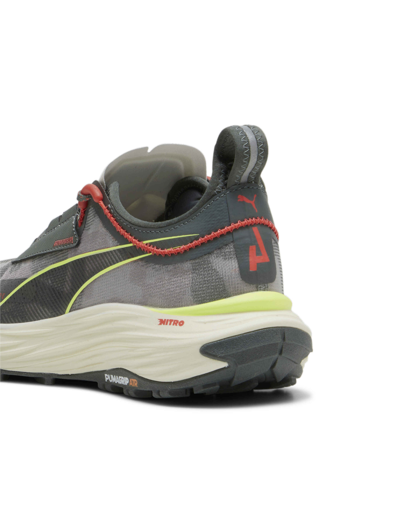 Кроссовки PUMA Voyage Nitro™ 3 Wn модель 377746 Фото