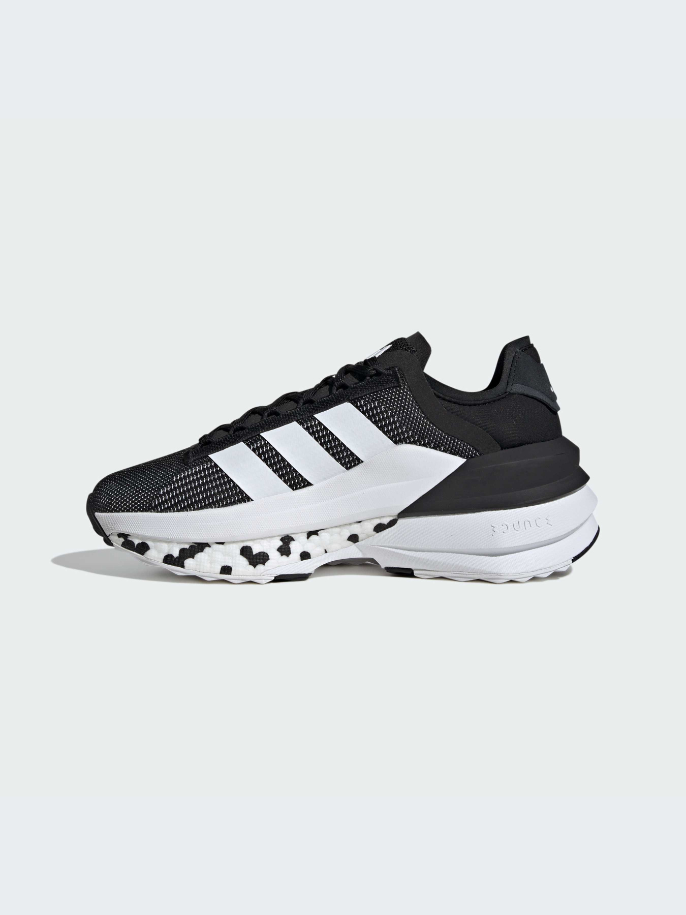 Кросівки Adidas AVRYN модель IE8459 Фото