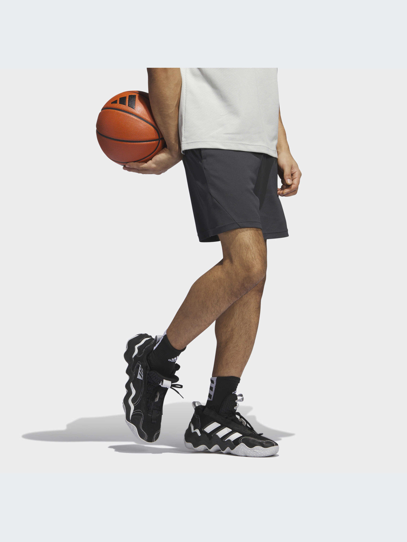 Шорты Adidas модель IL2257 Шорты Adidas модель IL2257 Фото