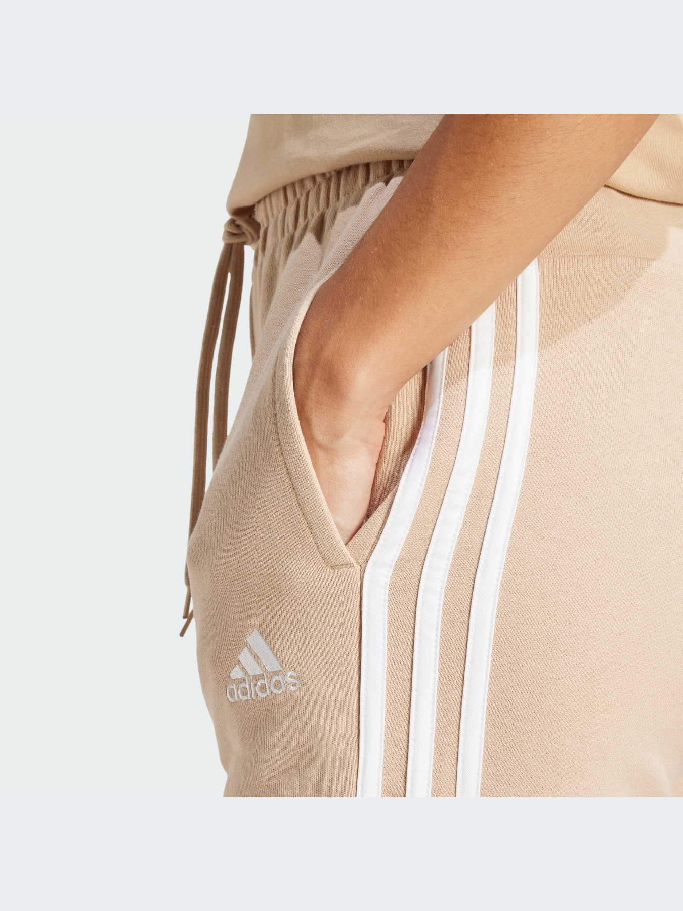 Брюки Adidas модель IR5378 Брюки Adidas модель IR5378 Фото