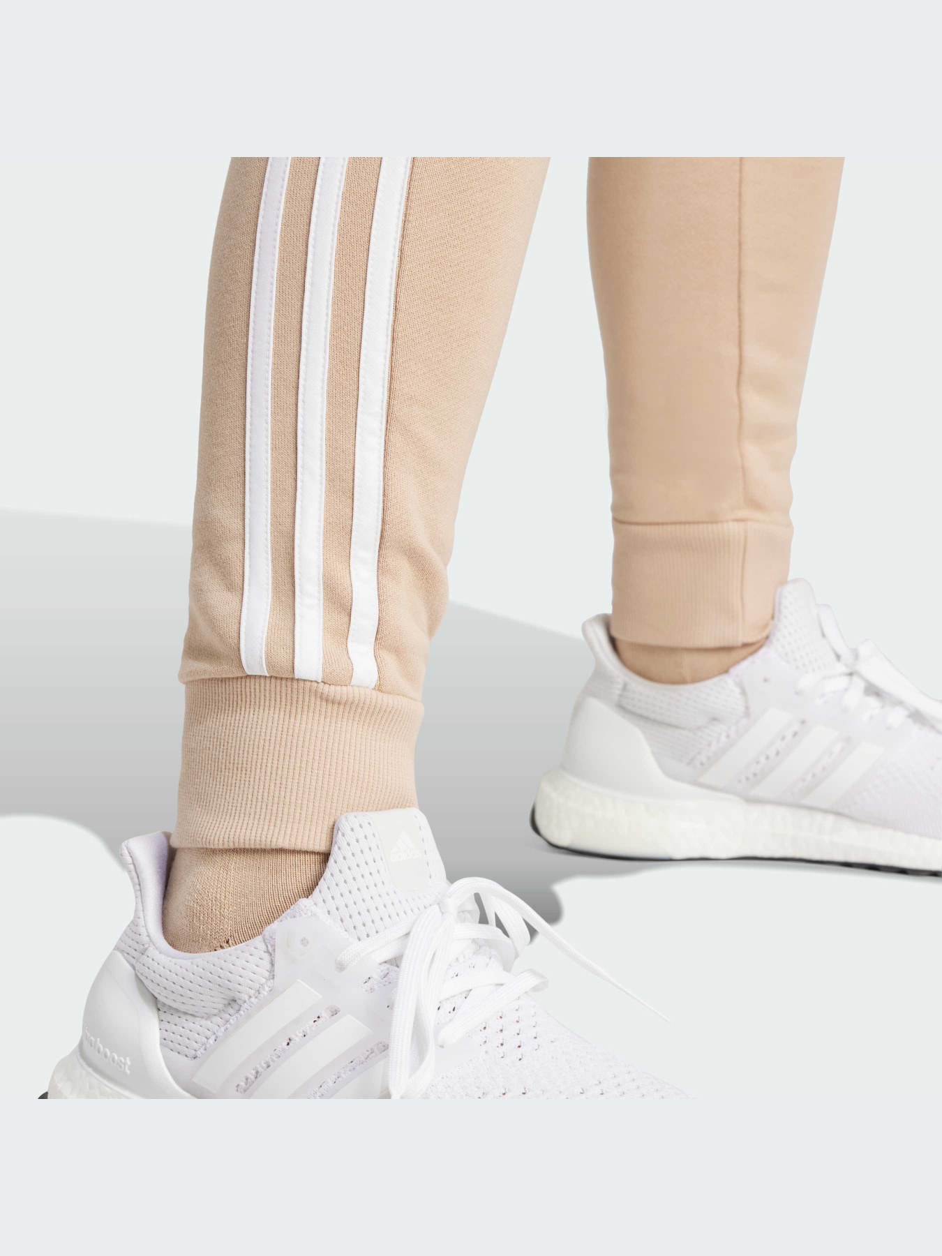 Брюки Adidas модель IR5378 Брюки Adidas модель IR5378 Фото