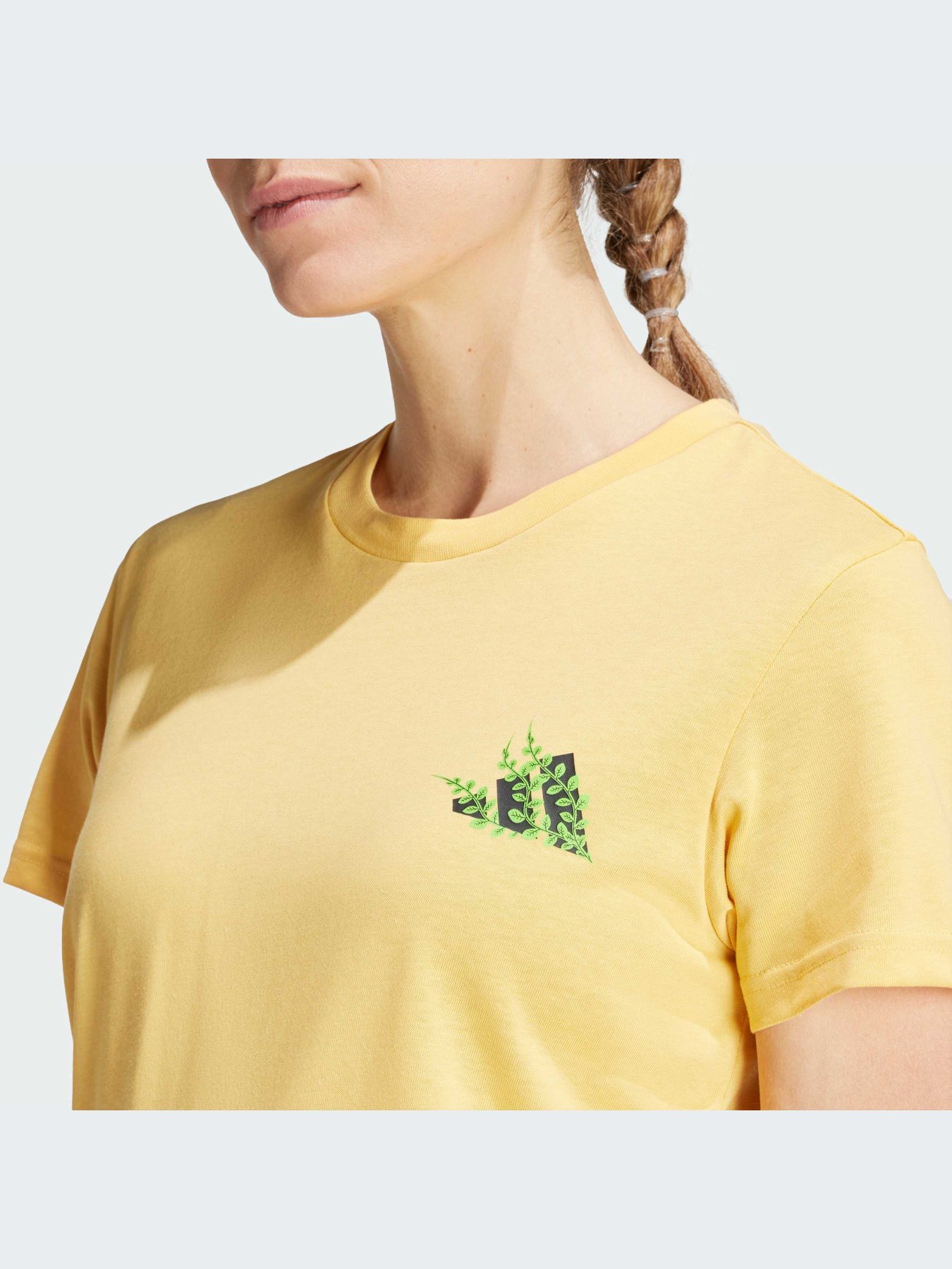 Футболки и поло Adidas модель IY7602 Футболки и поло Adidas модель IY7602 Фото