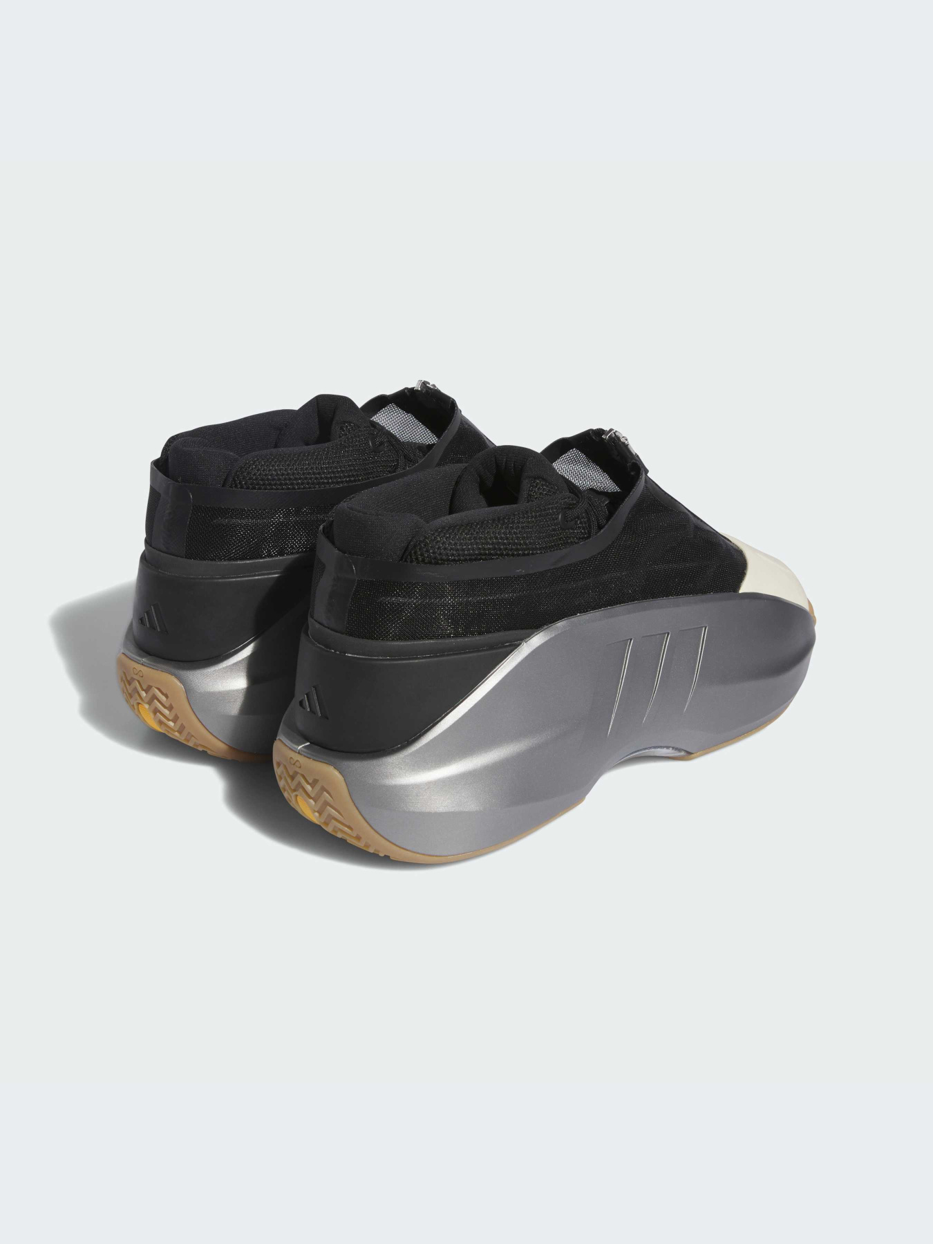 Кроссовки Adidas модель IE7687 Кроссовки Adidas модель IE7687 Фото