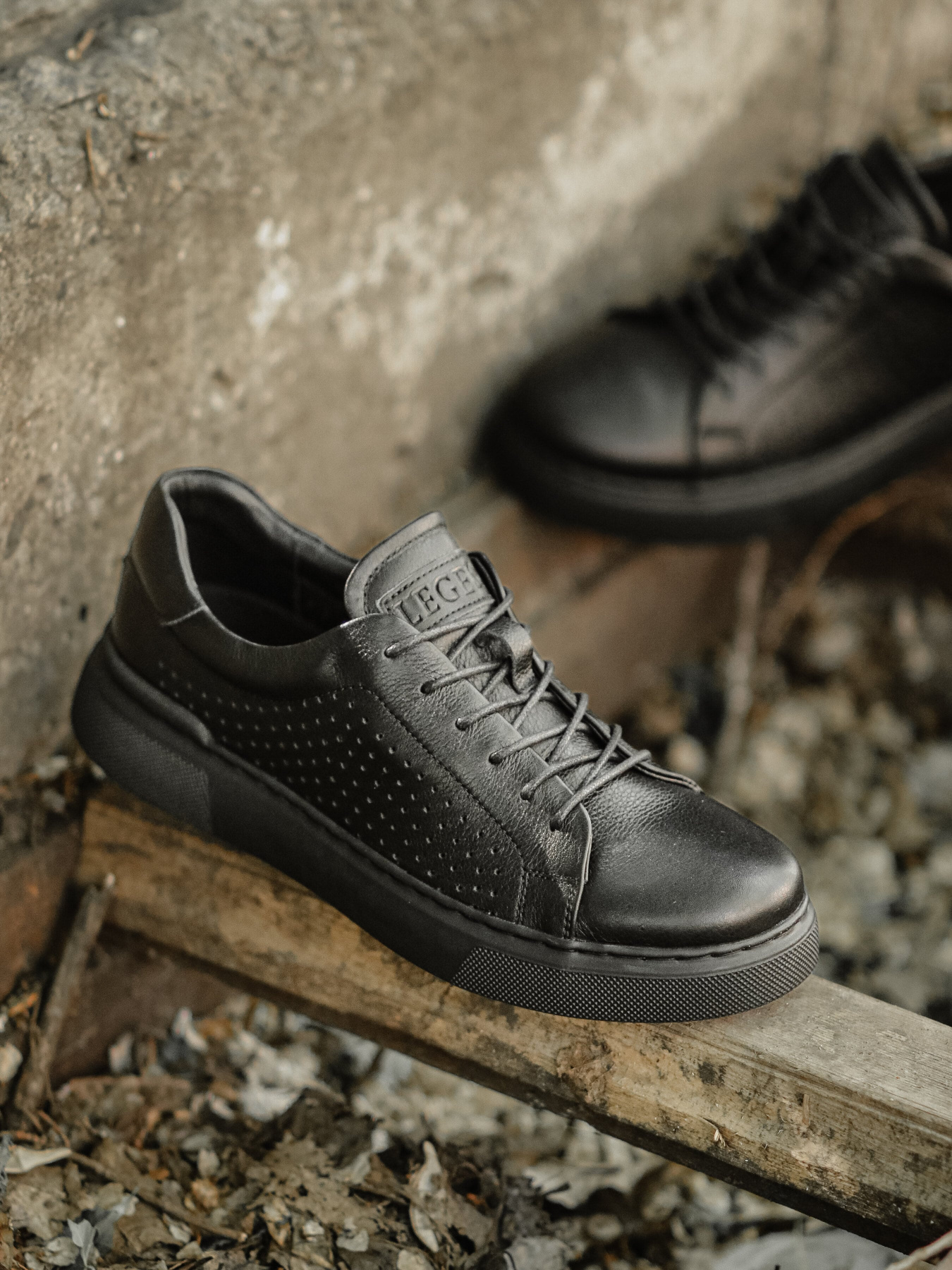 Кеди Legessy модель VINIL_BLACK_PERF Фото