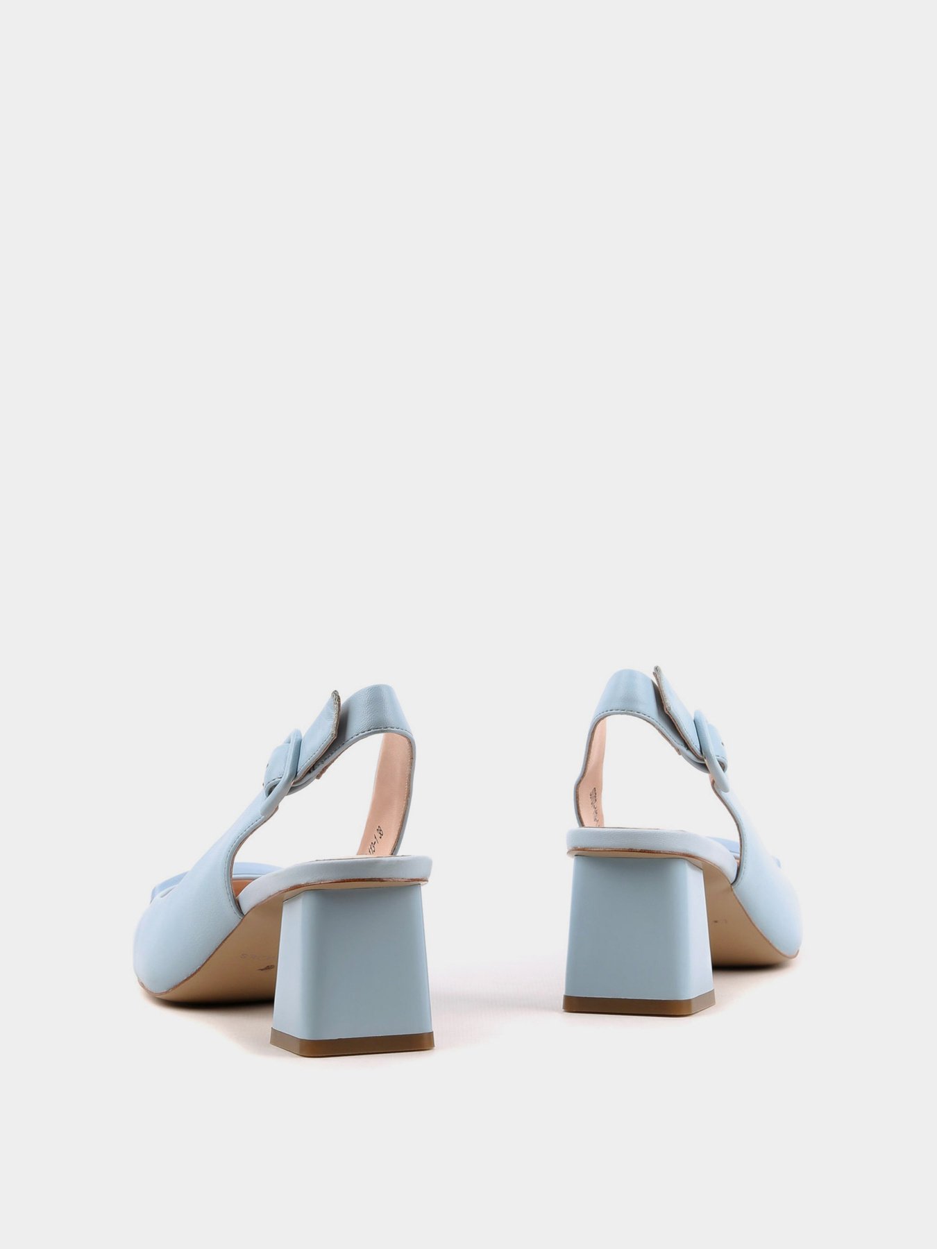 Босоніжки LeBERDES модель 00000011798 Фото