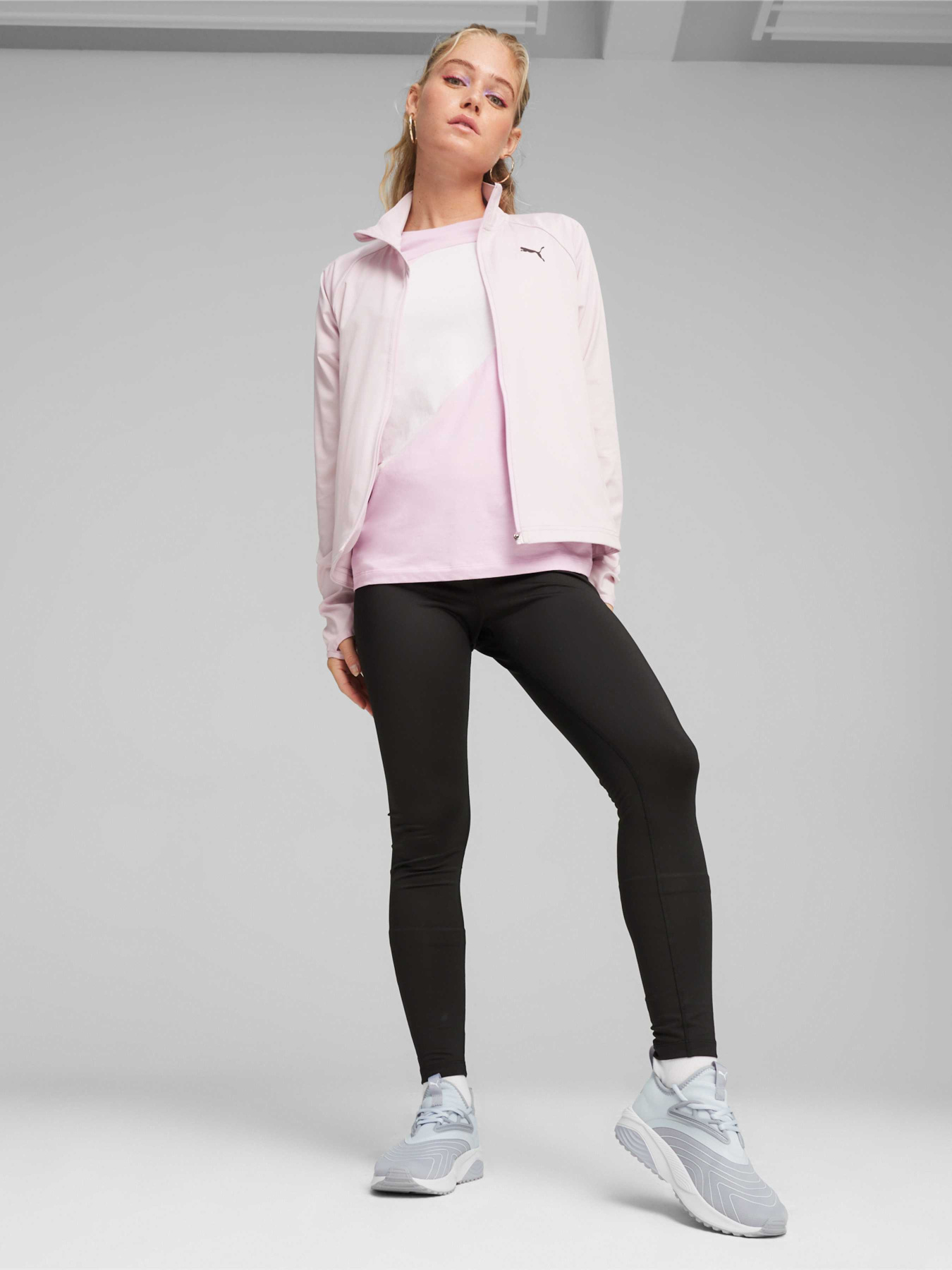 Костюми PUMA Active Woven Suit модель 670024 Костюми PUMA Active Woven Suit модель 670024 Фото