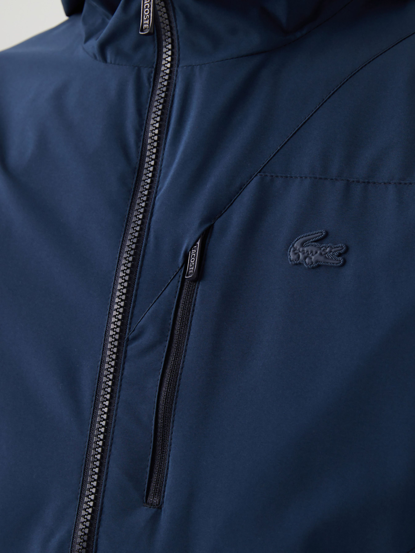 Куртки та дублянки Lacoste модель BH030808L Фото