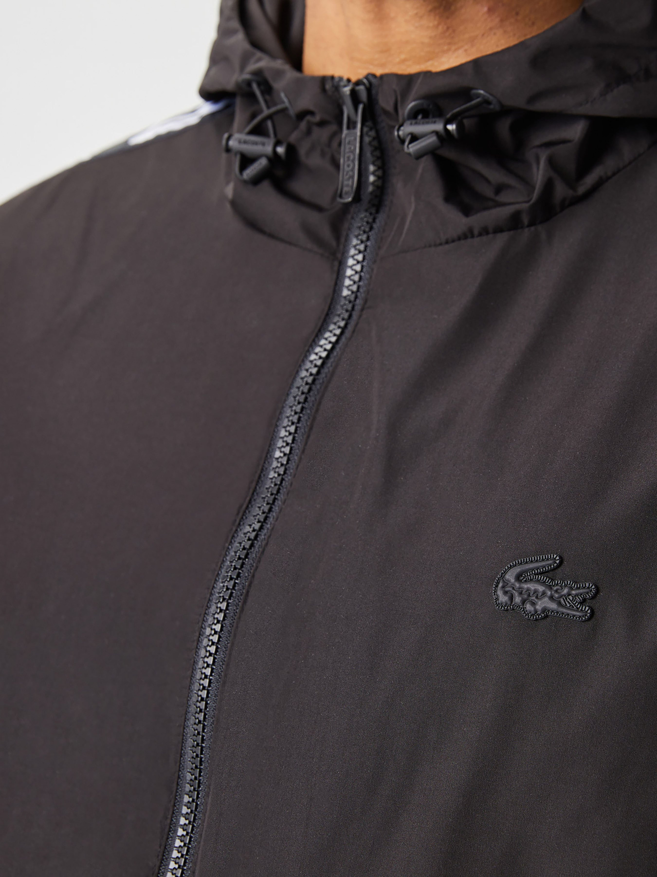 Куртки та дублянки Lacoste модель BH034242S Фото